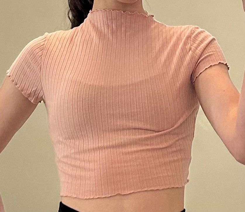 Shein Pink Shein cropped turtleneck short sleeve shirt Size XS / US 0-2 / IT 36-38 - 1 Thumbnail