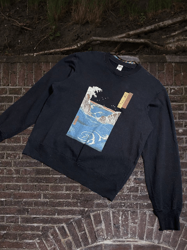 Uniqlo × Vintage Vintage Uniqlo Sweatshirt Big Logo Japanese Style Y2K 90s Size US M / EU 48-50 / 2 - 1 Thumbnail