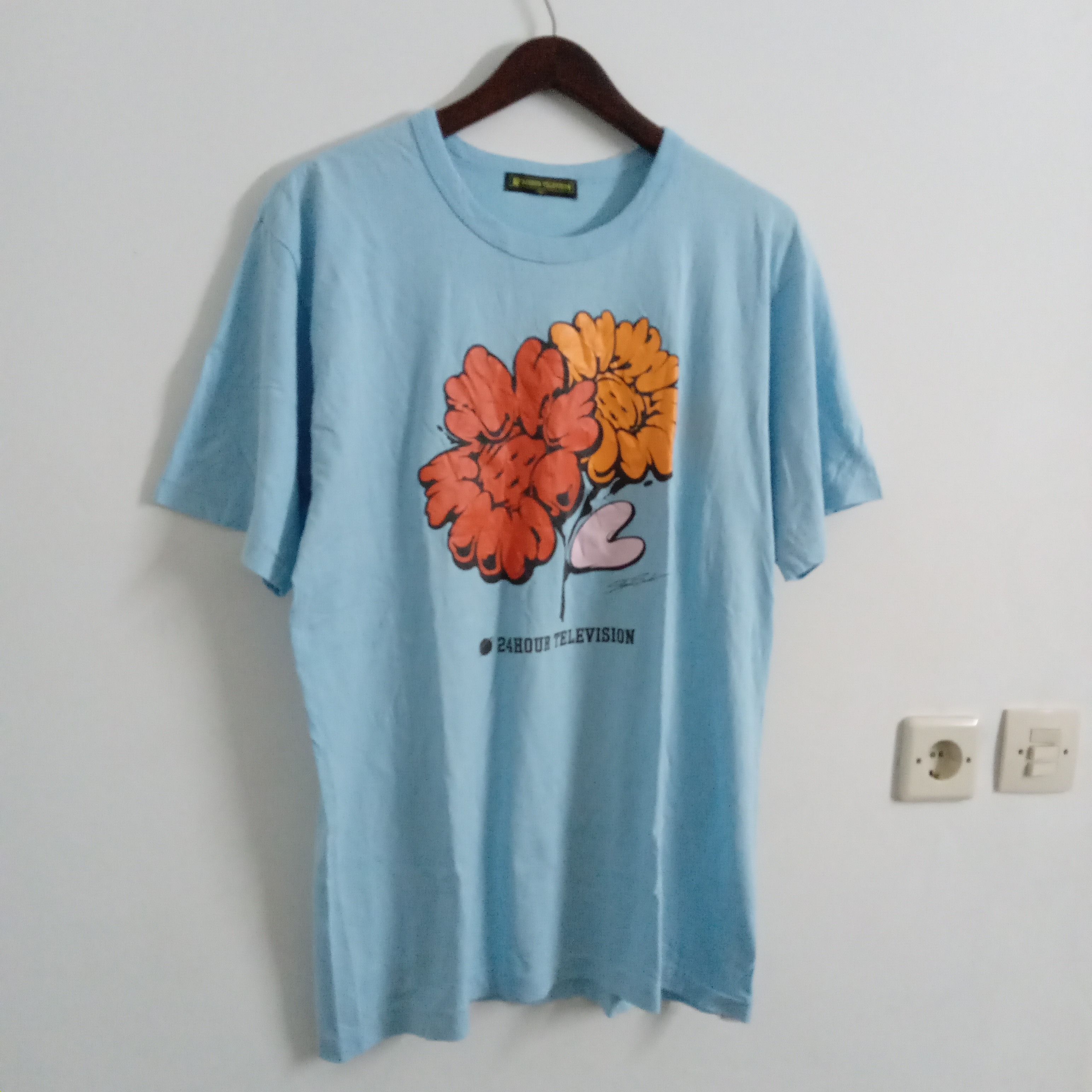 Japanese Brand 24 hour television flower tees Size XL / US 12-14 / IT 48-50 - 3 Thumbnail