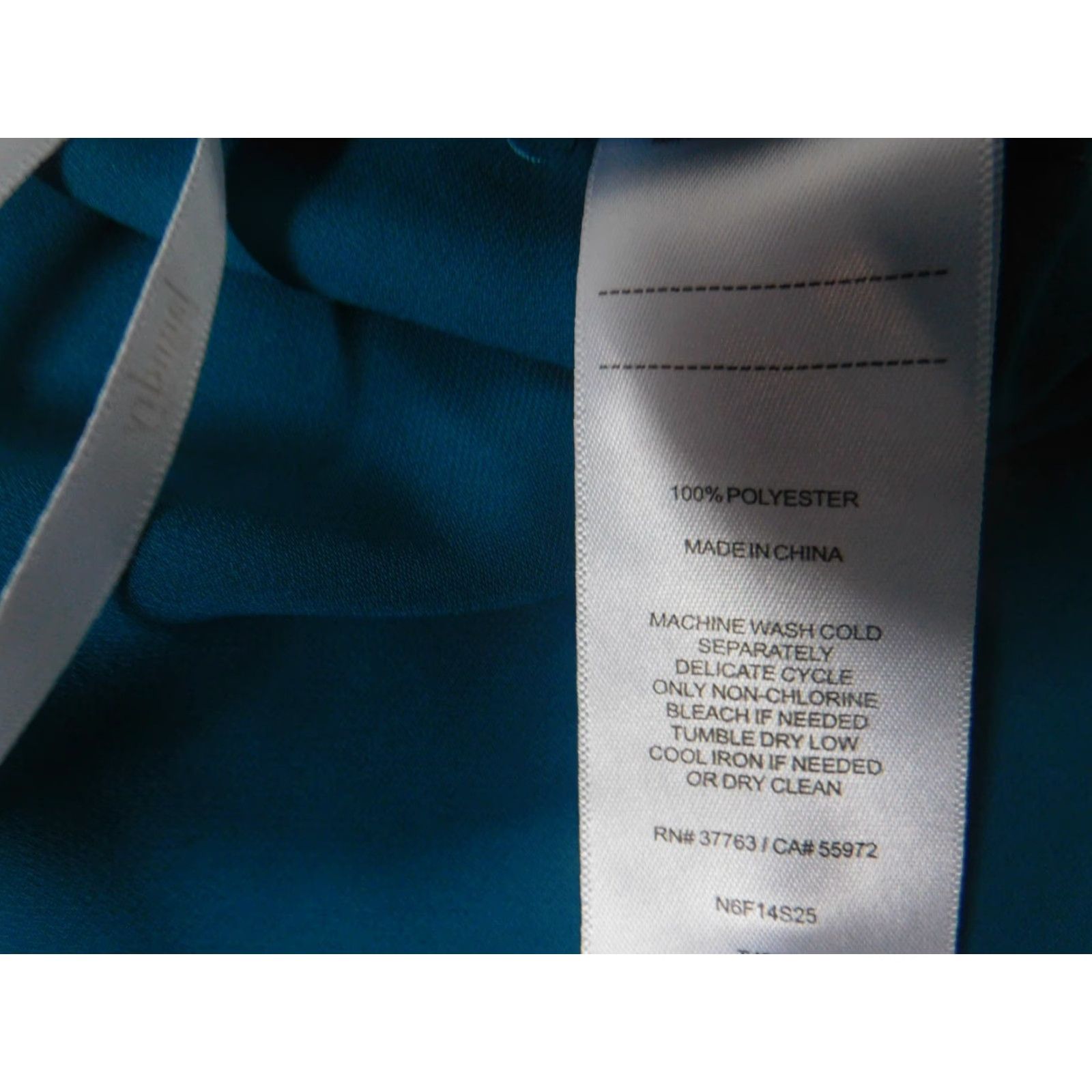 Laundry by Shelli Segal Laundry By Shelli Segal Womens Blouse M Blue Crew Neck Pullover Silk Polyester Sleeveless Short Ruffle Casual 90s? Size M / US 6-8 / IT 42-44 - 7 Thumbnail