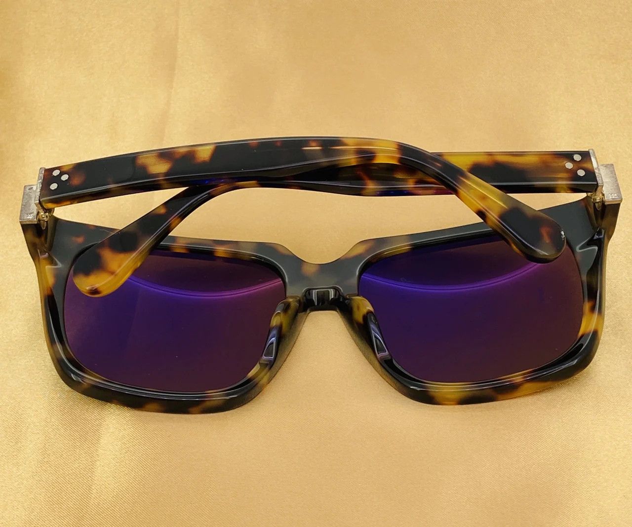 Ann Demeulemeester Ann Demeulemeester Sunglasses Oversized Tortoise and Brown Size ONE SIZE - 9 Thumbnail