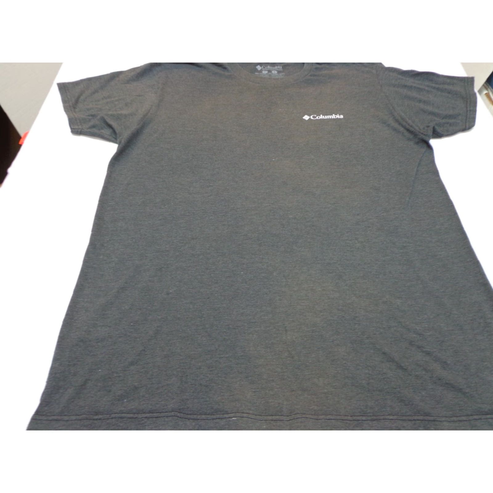 Vintage Columbia Sportswear Company American Flag Heather Gray T-Shirt Size Large Size US L / EU 52-54 / 3 - 3 Thumbnail