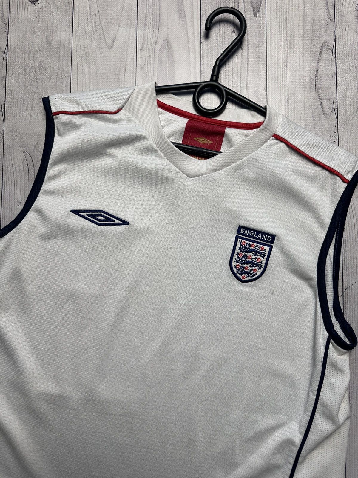 Umbro × Vintage Vintage Umbro England soccer jersey size L logo Size US L / EU 52-54 / 3 - 2 Thumbnail