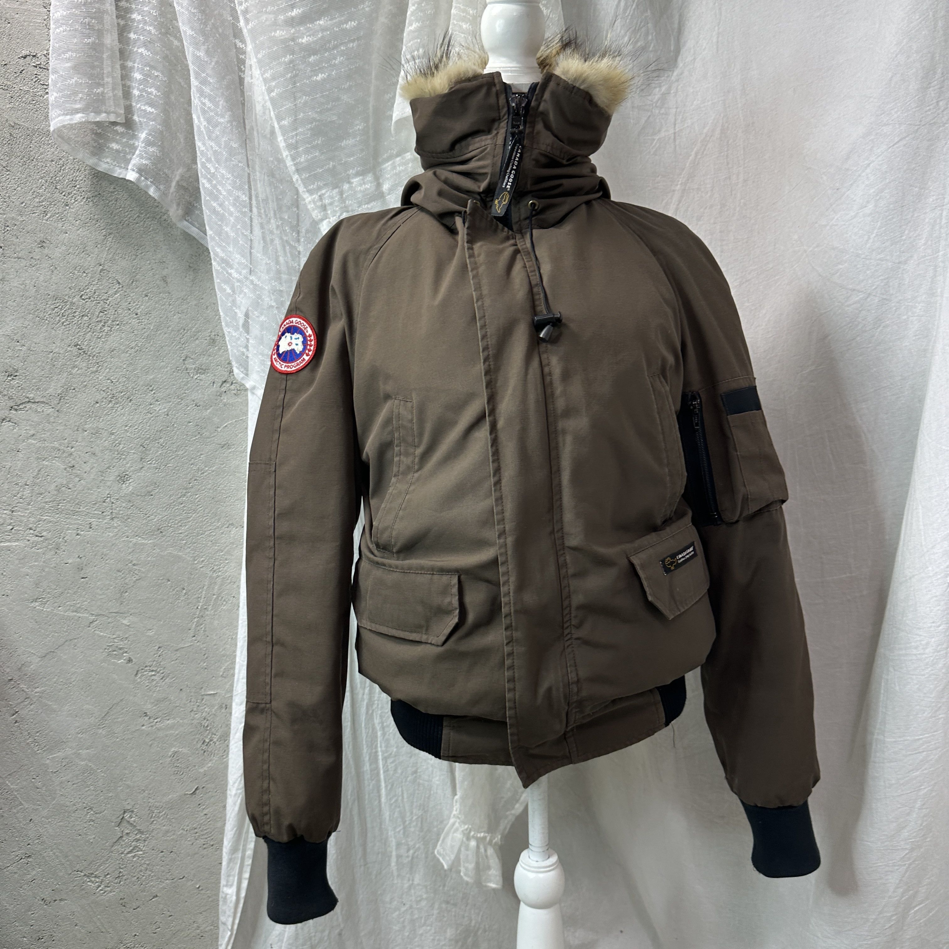 Canada Goose Vintage Outdoor Canada Goose Chillwack Jacket Y2K Size US S / EU 44-46 / 1 - 12 Thumbnail