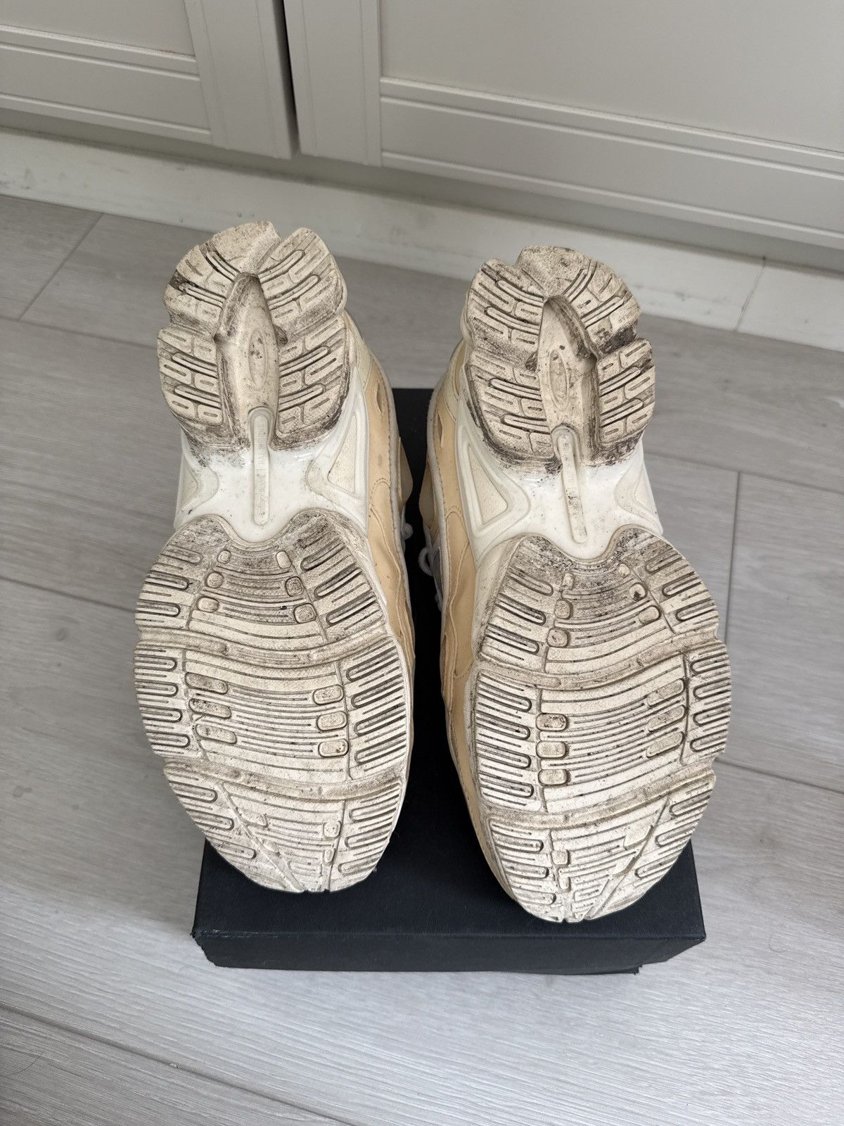 Raf Simons Raf Bunny Ozweego size 8. Size US 8 / EU 41 - 4 Thumbnail