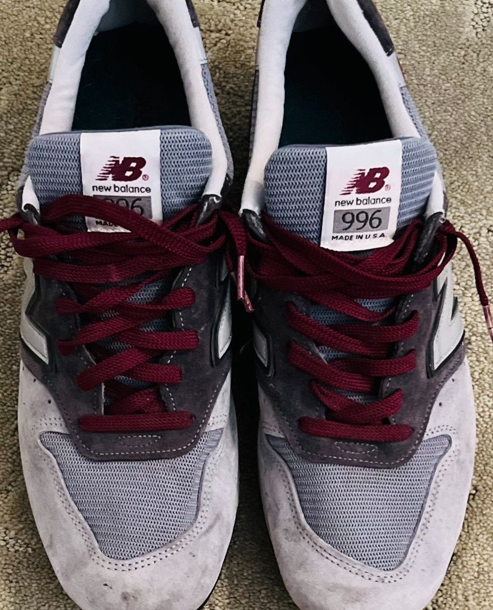 New Balance Men’s New Balance 996 Connoisseur Grey Burgundy Sz 10-1/2 Size US 10.5 / EU 43-44 - 6 Thumbnail