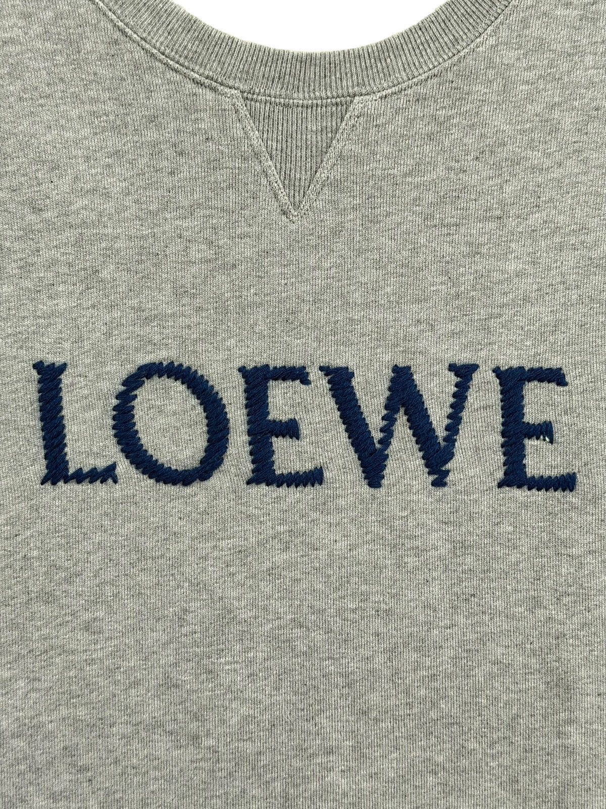 Loewe Loewe Grey Blue Embroidered Logo Crewneck Size US XL / EU 56 / 4 - 2 Thumbnail