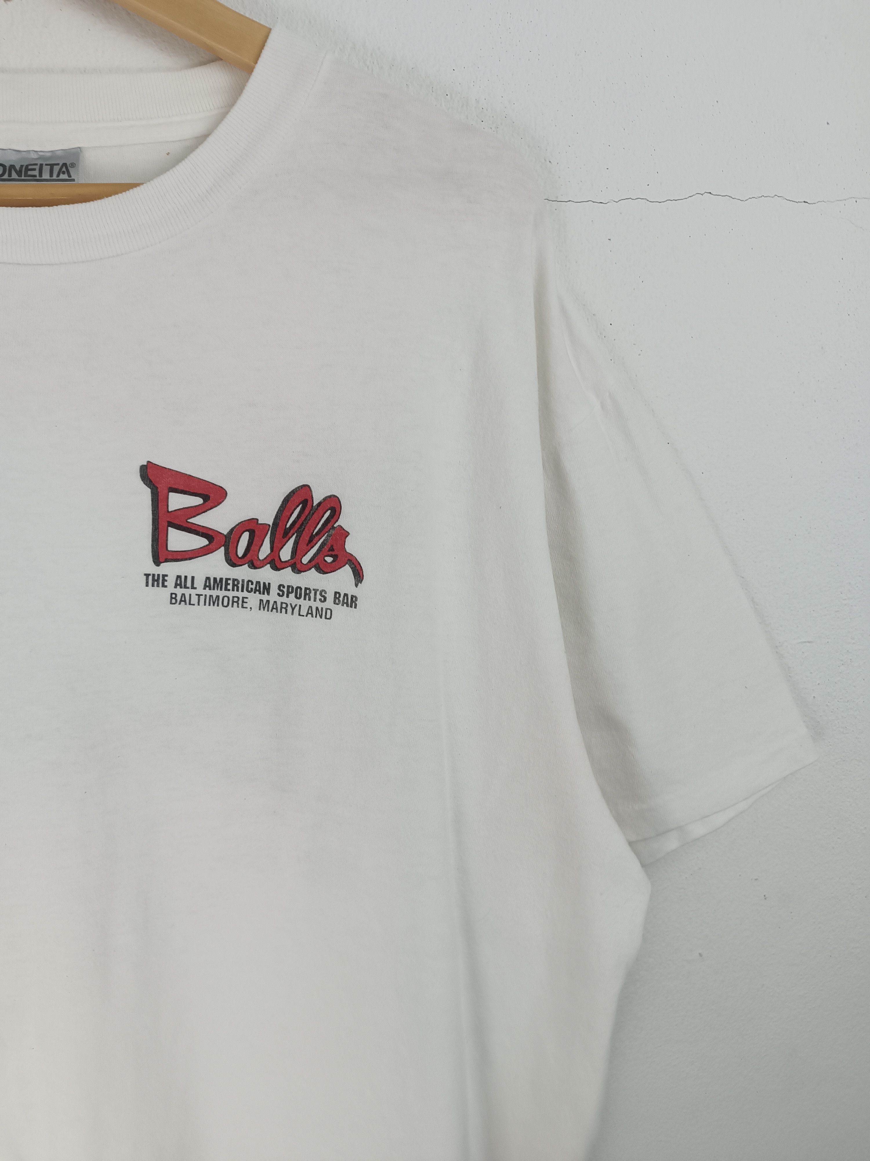NFL VINTAGE 90'S BALLS AMERICAN SPORTS BAR TEE NBA NFL MLB FIFA Size US XL / EU 56 / 4 - 7 Thumbnail