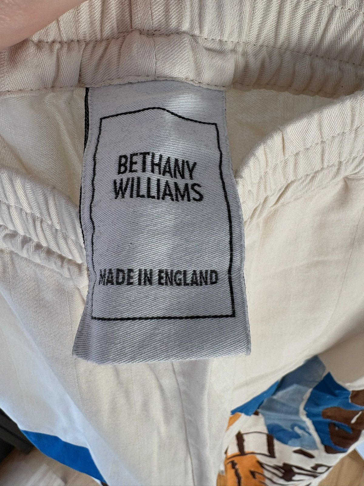 Bethany Williams Bethany Williams White Print trousers Size US 30 / EU 46 - 2 Thumbnail