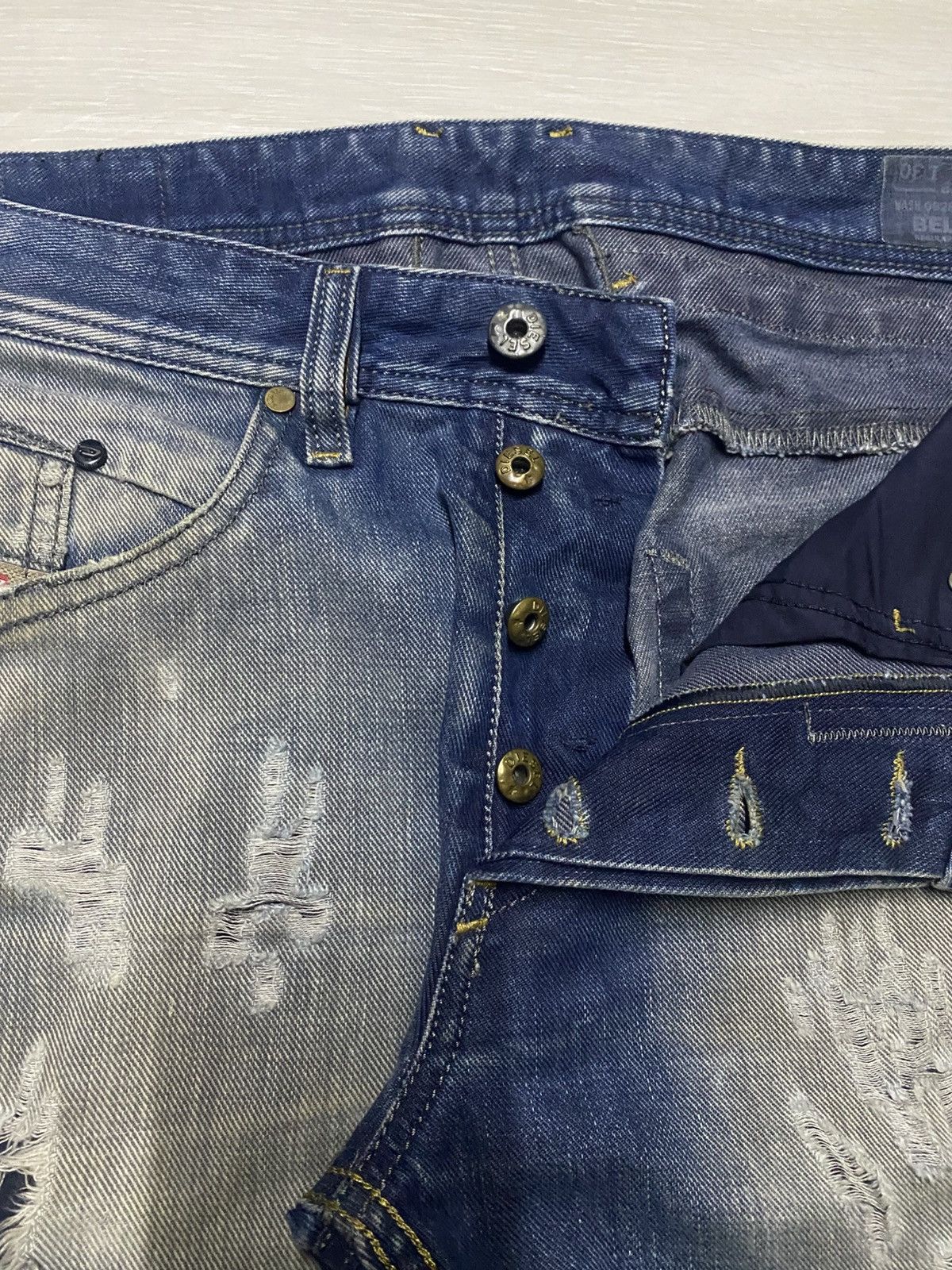 Diesel Black Gold Vintage Diesel Blue Eyecons Y2K Mud Wash Ripped Skinny Jeans Size US 32 / EU 48 - 11 Thumbnail