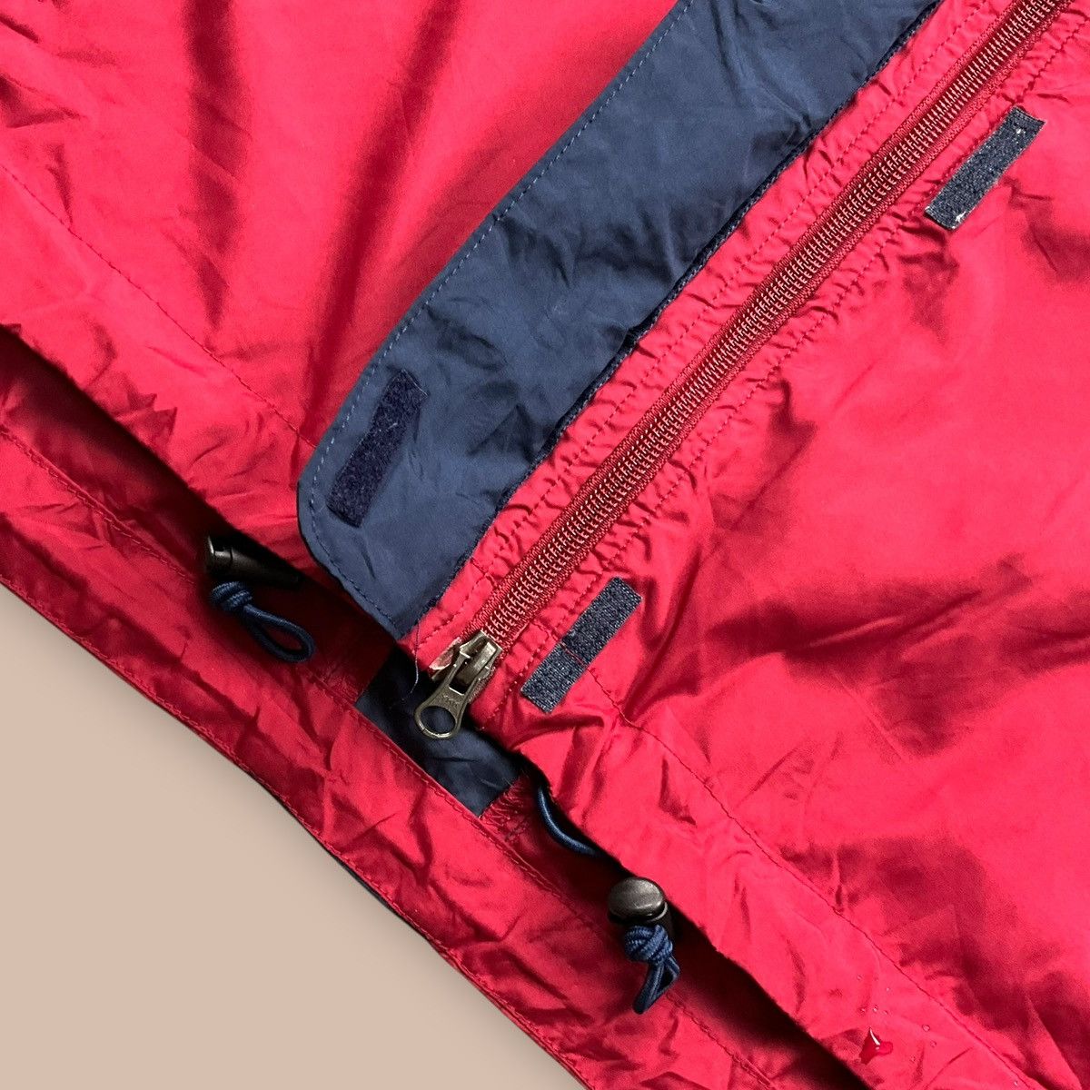 Nike Nike Windbreaker USA Track&Field Y2K Olympic Red Jacket Size US L / EU 52-54 / 3 - 11 Thumbnail