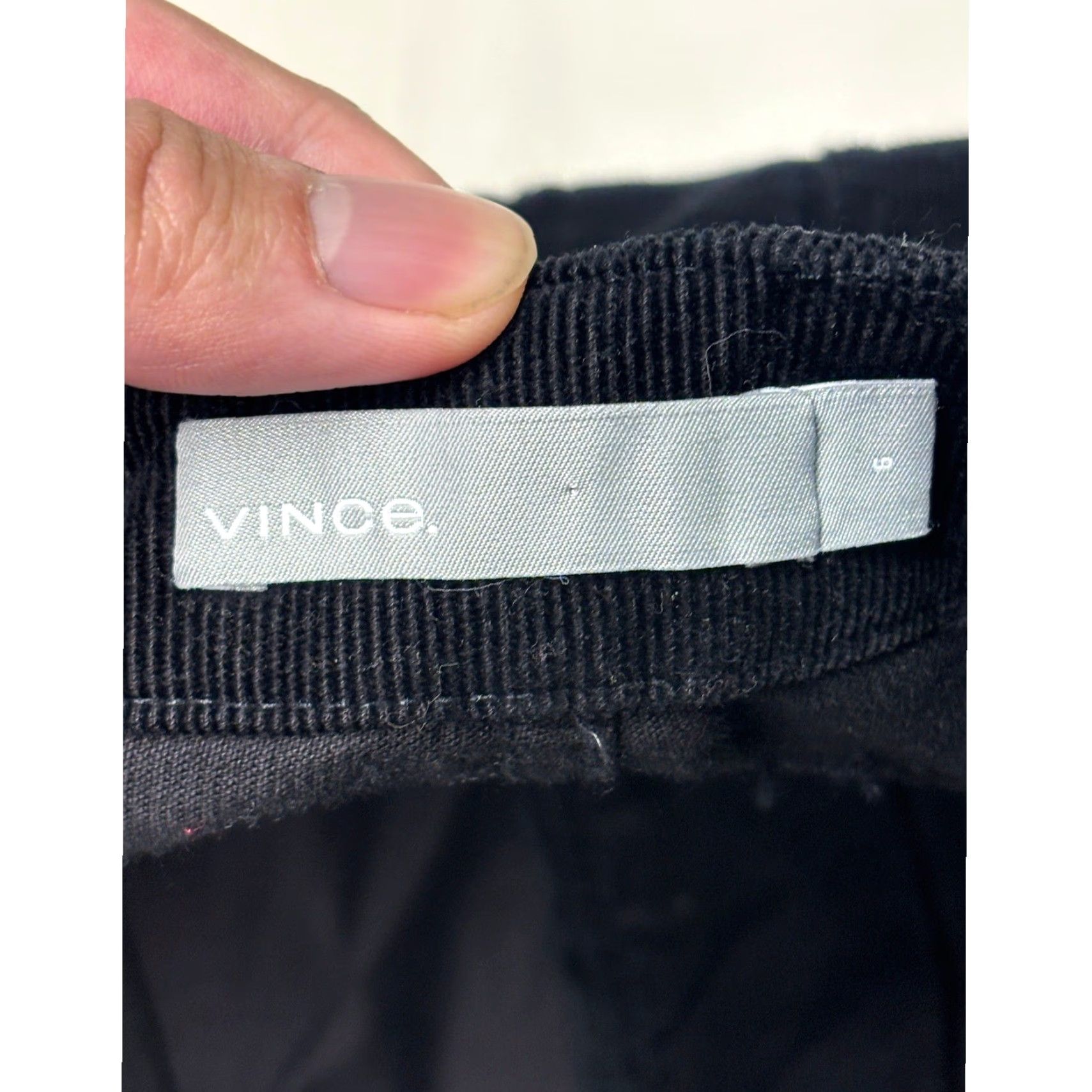 Vince Vince Black Corduroy Cargo Pants Women Size 30X29 Straight Leg Zip Fly Pants Women fall Winter casual engine? Size 30" / US 8 / IT 44 - 5 Thumbnail