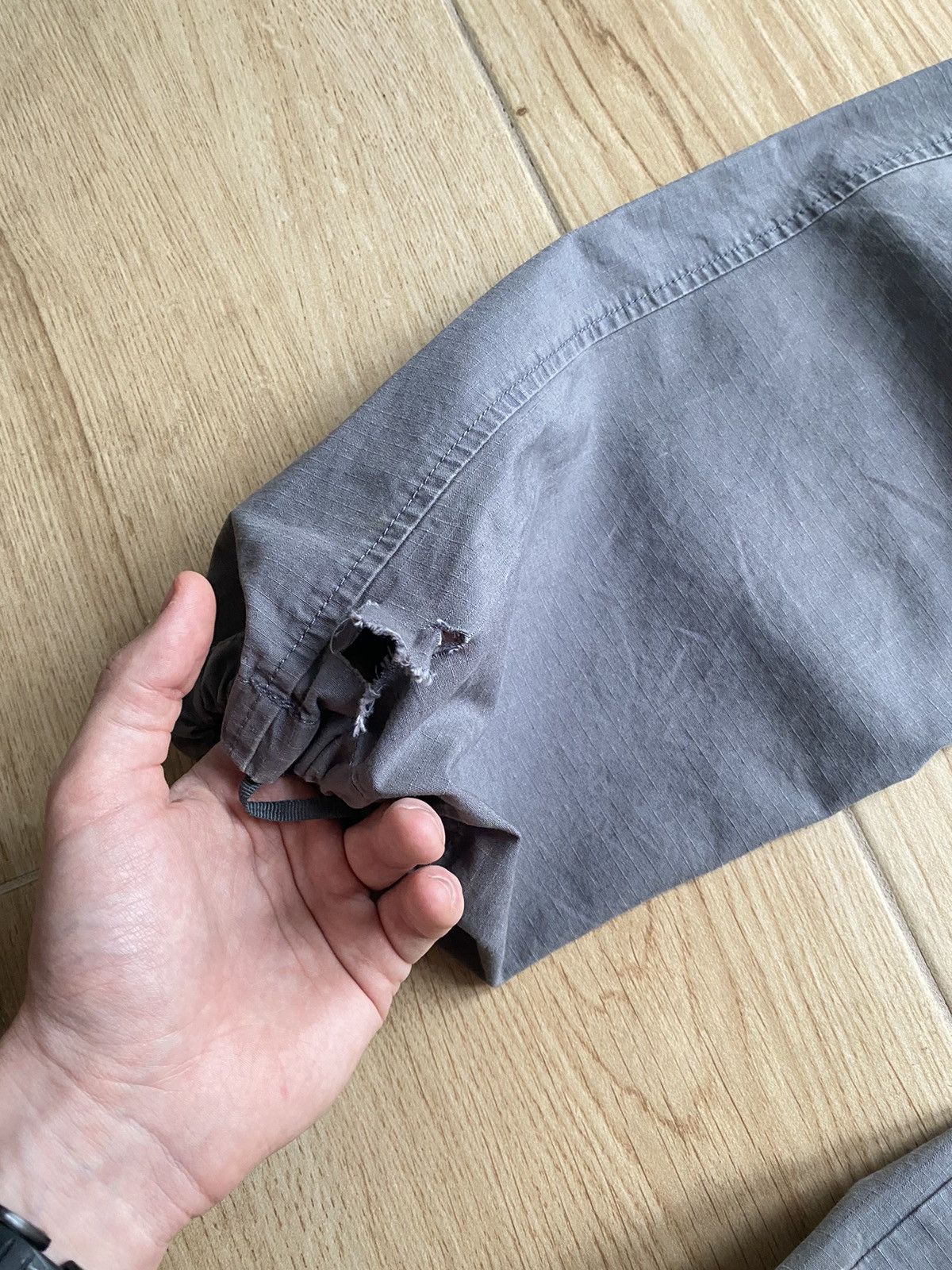 Nike Vintage Nike Cargo Pants Distressed Size US 32 / EU 48 - 4 Thumbnail