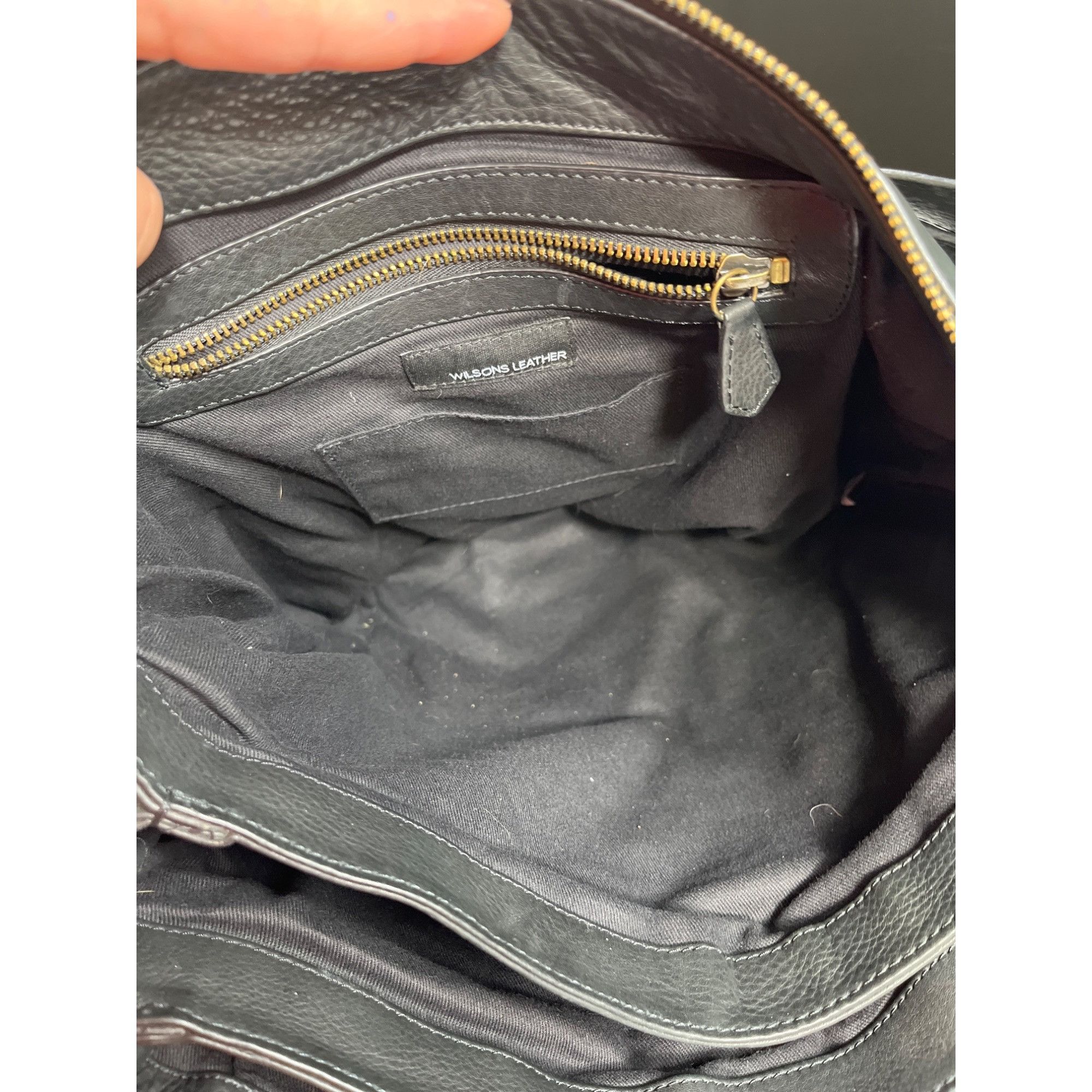 Wilsons Leather Wilsons Leather Large Black Shoulder Bag SKU 7536 Size ONE SIZE - 7 Thumbnail