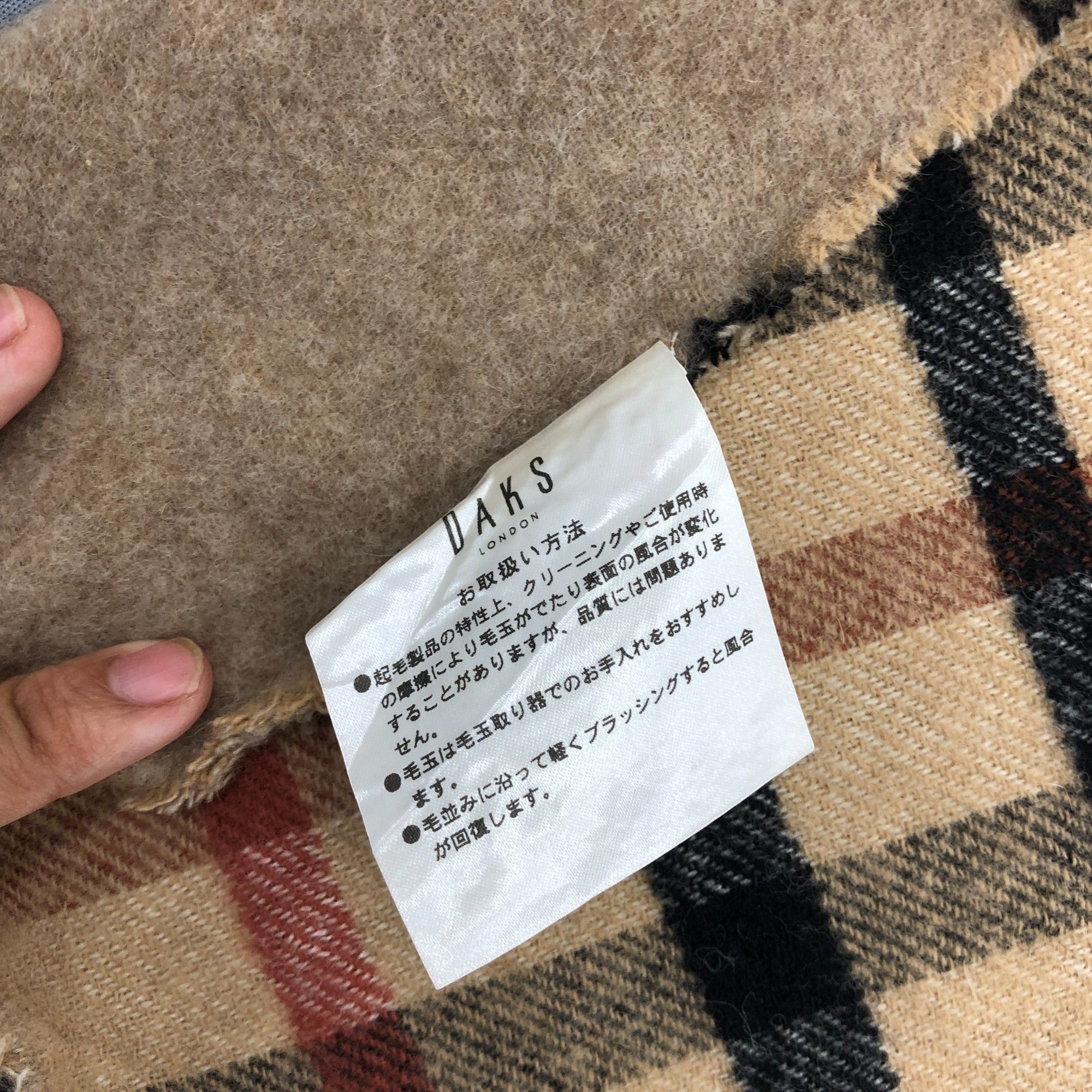 DAKS Vintage DAKS Scarf Muffler Wool Stole Shawls Scarves Size ONE SIZE - 7 Thumbnail