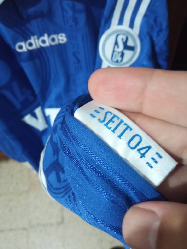 Adidas Schalke 1996-1997 Home Jersey Size US XL / EU 56 / 4 - 11 Thumbnail