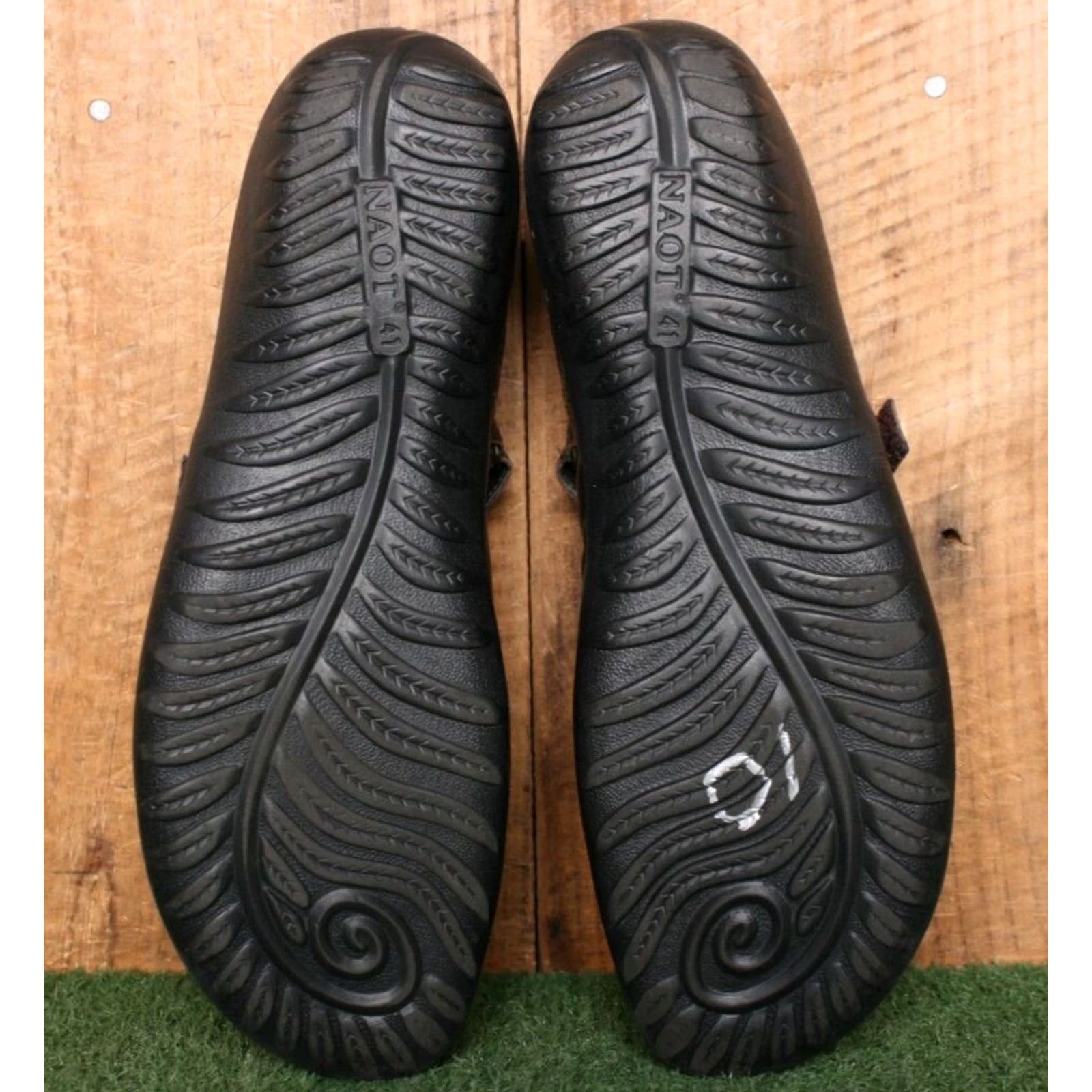 Vintage NAOT Kukamo Brown Leather Mary Jane Shoes Women's 41/US 10 Casual Hook & Loop Leather Upper Size ONE SIZE - 7 Thumbnail