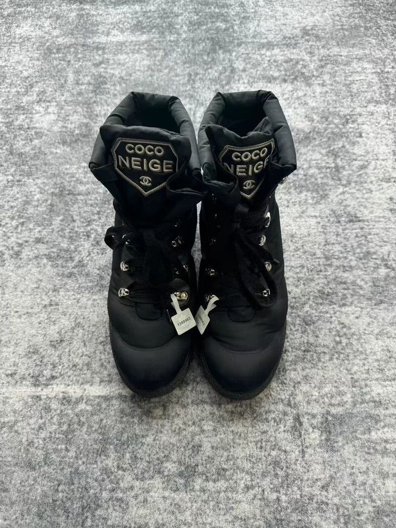 Chanel Chanel Black Snow Boots Size 38 Size US 7 / IT 37 - 2 Thumbnail