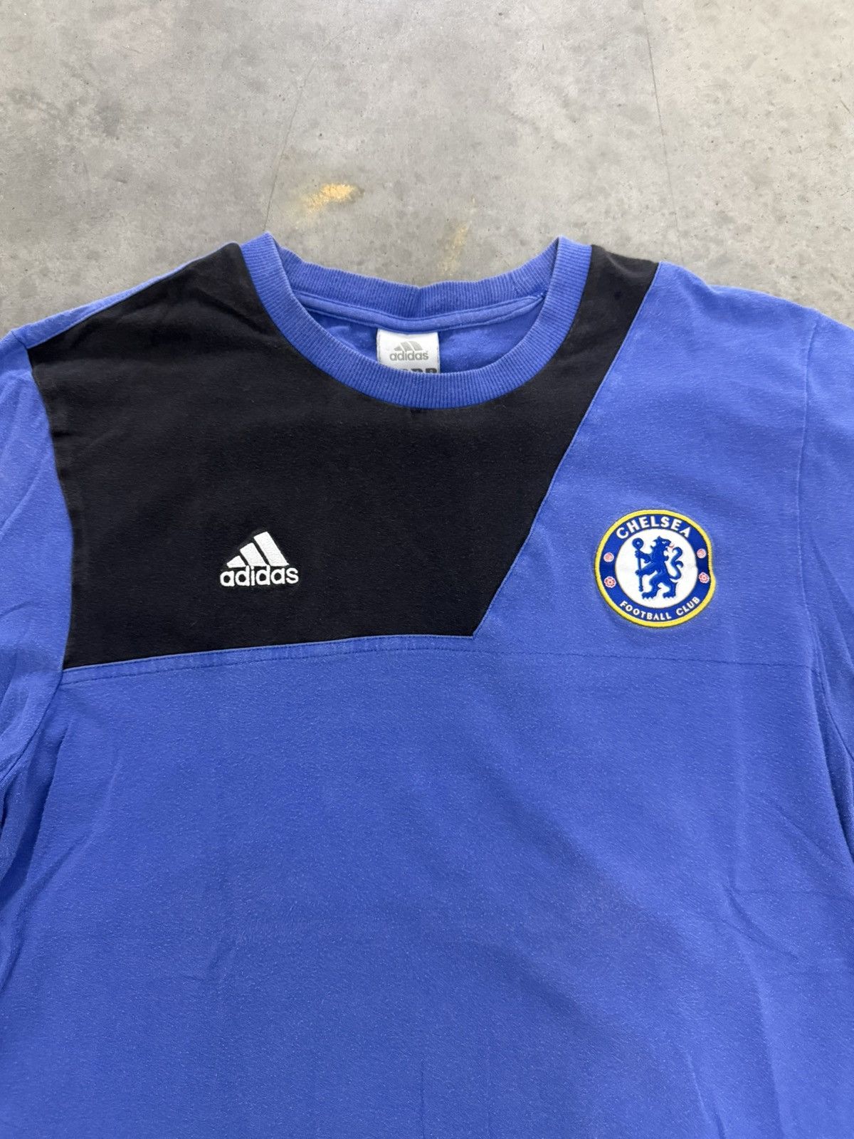 Adidas Chelsea FC Adidas Soccer T Shirt Blue Sun Faded Y2K 2008 EPL Size US S / EU 44-46 / 1 - 3 Thumbnail