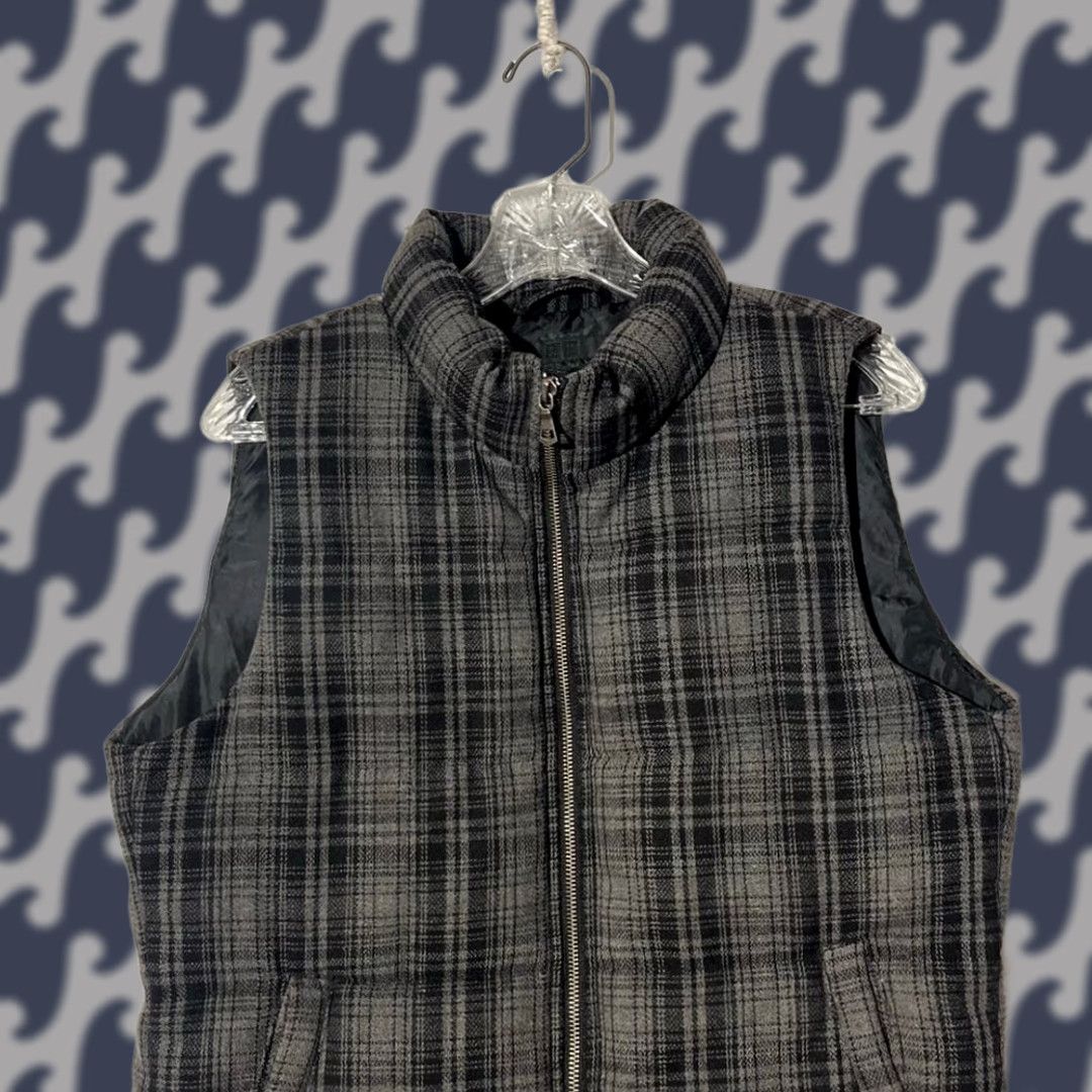 Uniqlo VINTAGE Uniqlo Puffer Vest Gray Black Plaid Wool Blend Full Zip Mens Size Large Size US L / EU 52-54 / 3 - 1 Thumbnail