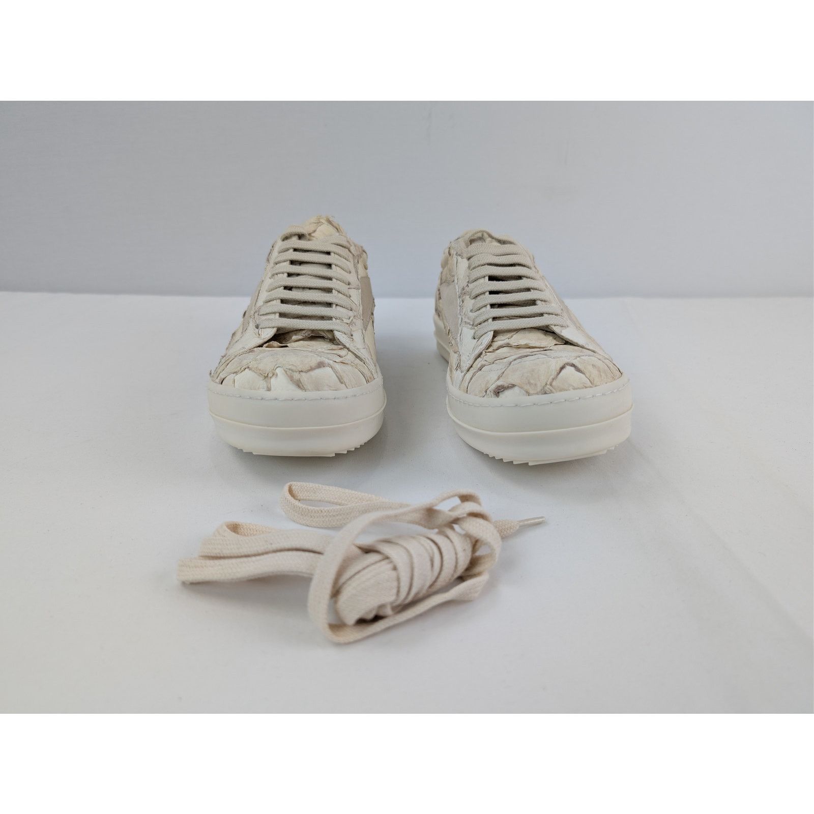 Rick Owens o1rshd1 Leather Vintage Sneakers in Natural / Milk / Milk Size US 7 / EU 40 - 9 Thumbnail
