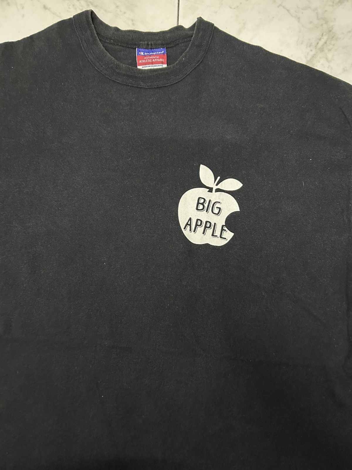 Champion VINTAGE CHAMPION X BIG APPLE Size US XL / EU 56 / 4 - 2 Thumbnail