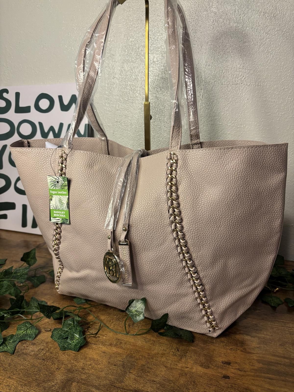 Designer NWT Badgley Mischka Vegan Leather Tote Size ONE SIZE - 1 Thumbnail