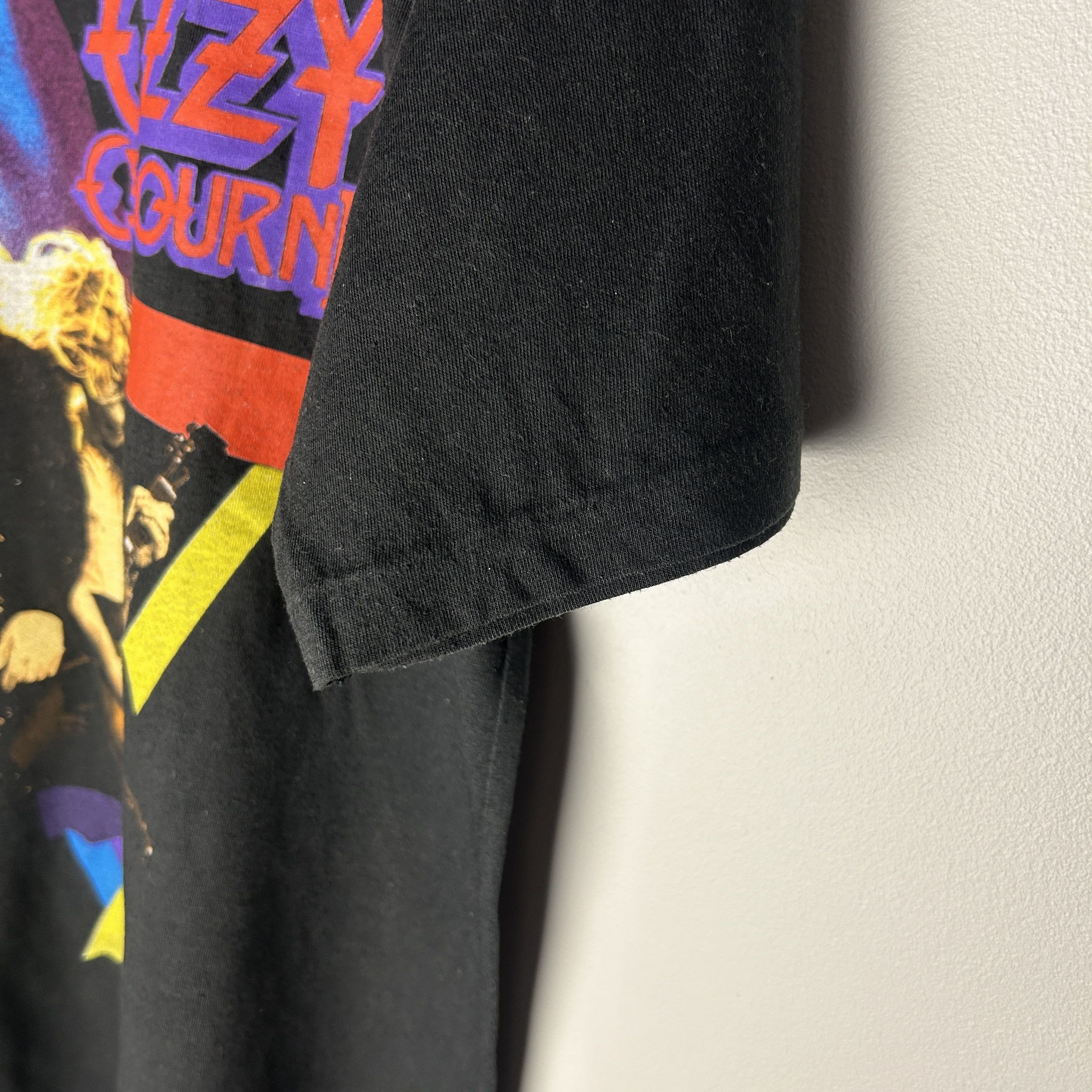 Band Tees Vintage Ozzy Osbourne 1989 Tour Band T-shirt Size US L / EU 52-54 / 3 - 6 Thumbnail