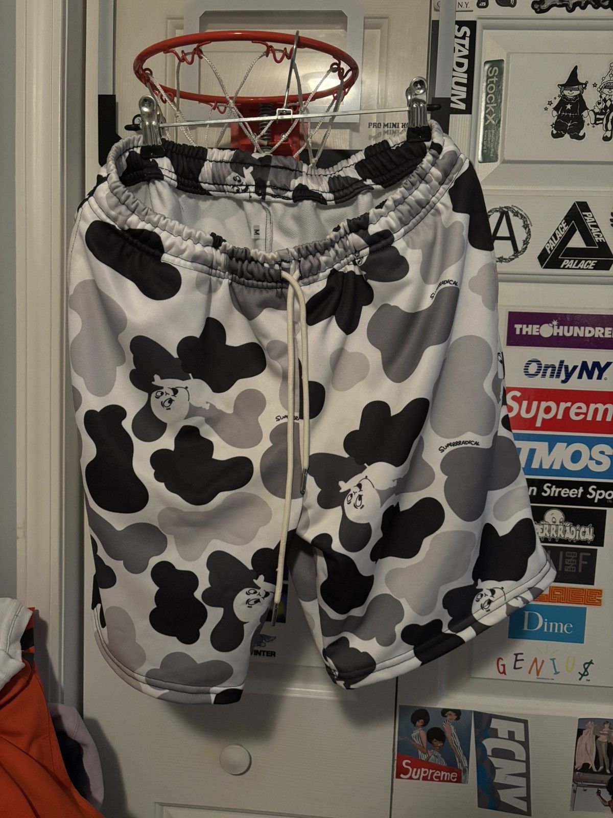 Superrradical Superrradical Casper Shorts Medium Size US 32 / EU 48 - 1 Thumbnail