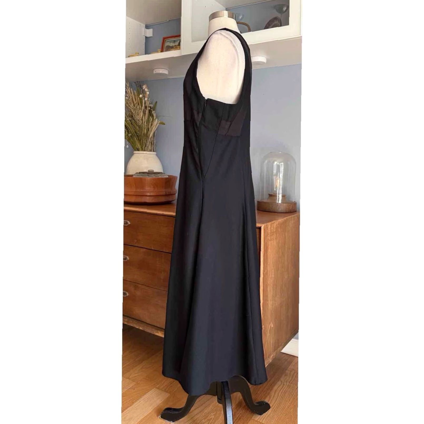 Vintage VINTAGE Calvin Klein Collection Black Wool Midi Flare Dress Sz 8 Italy Size M / US 6-8 / IT 42-44 - 3 Thumbnail