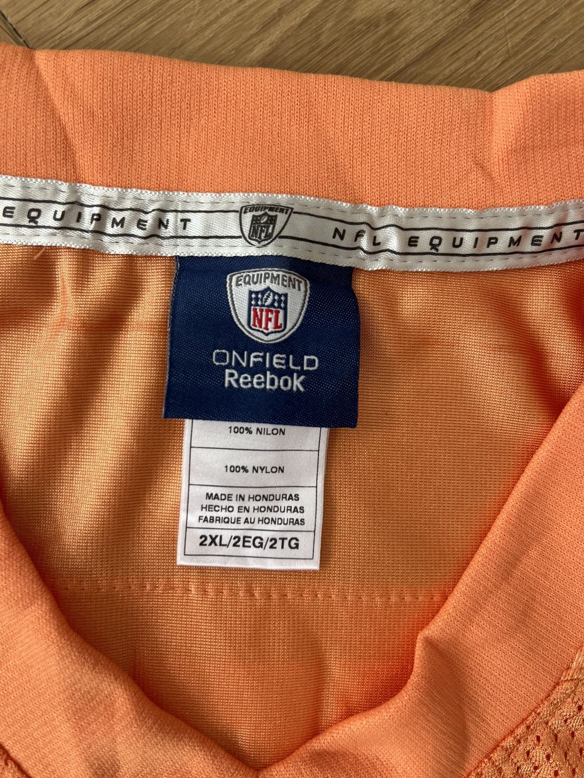 Reebok VTG Josh Freeman Tampa Bay Buccaneers #5 Reebok Creamsicle Size US XXL / EU 58 / 5 - 5 Thumbnail