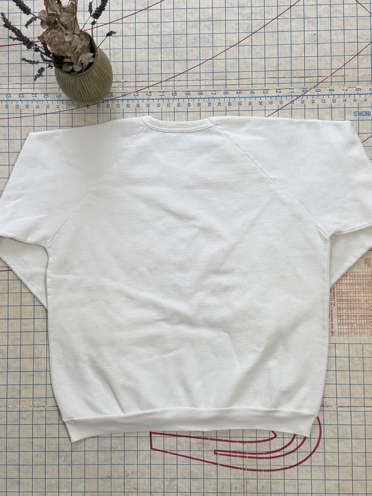 Vintage Vintage Calvin & Hobbes 80’s Raglan Sleeve Crewneck Sweater Size US M / EU 48-50 / 2 - 11 Thumbnail