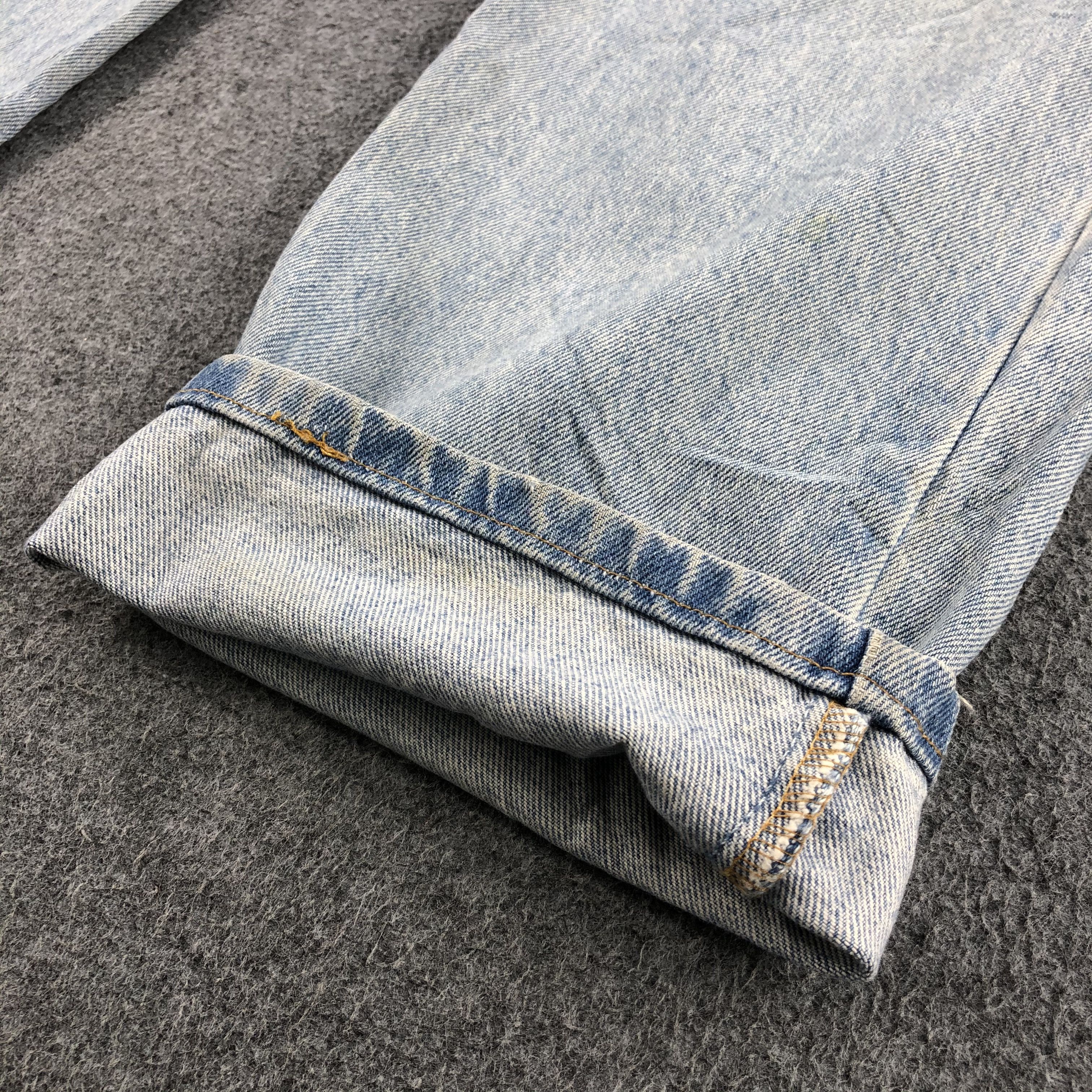 Levi's 90s Light Washed Vintage Levis 550 Jeans-J1022 Size US 35 - 7 Thumbnail