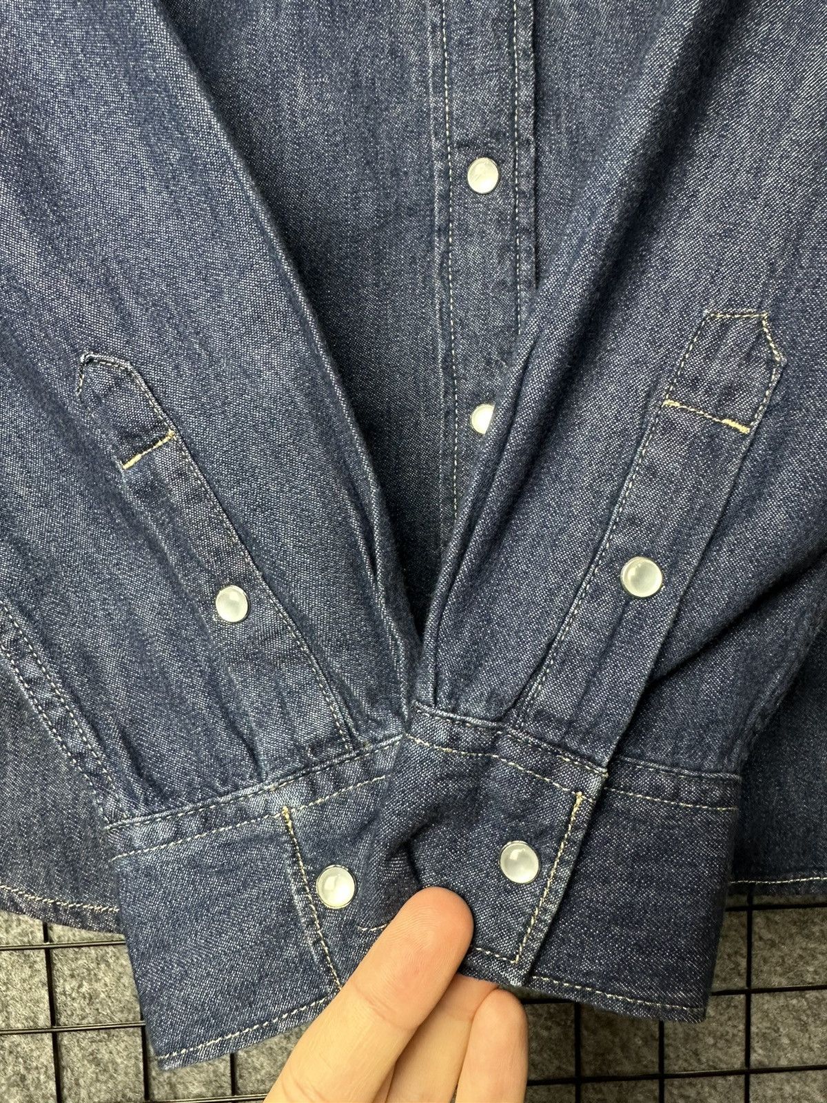 Levi's Levis Streetwear Casual Snap Button Denim Shirt Size L Size L / US 10 / IT 46 - 6 Thumbnail