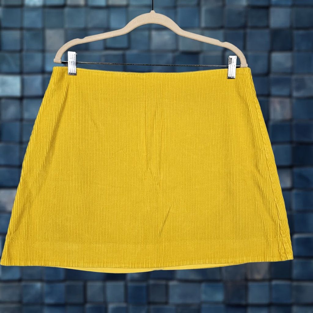 Cos Cos Women's Corduroy Mini Casual Zip Up Skirt Yellow Size 14 Size 36" / US 14 / IT 50 - 1 Thumbnail