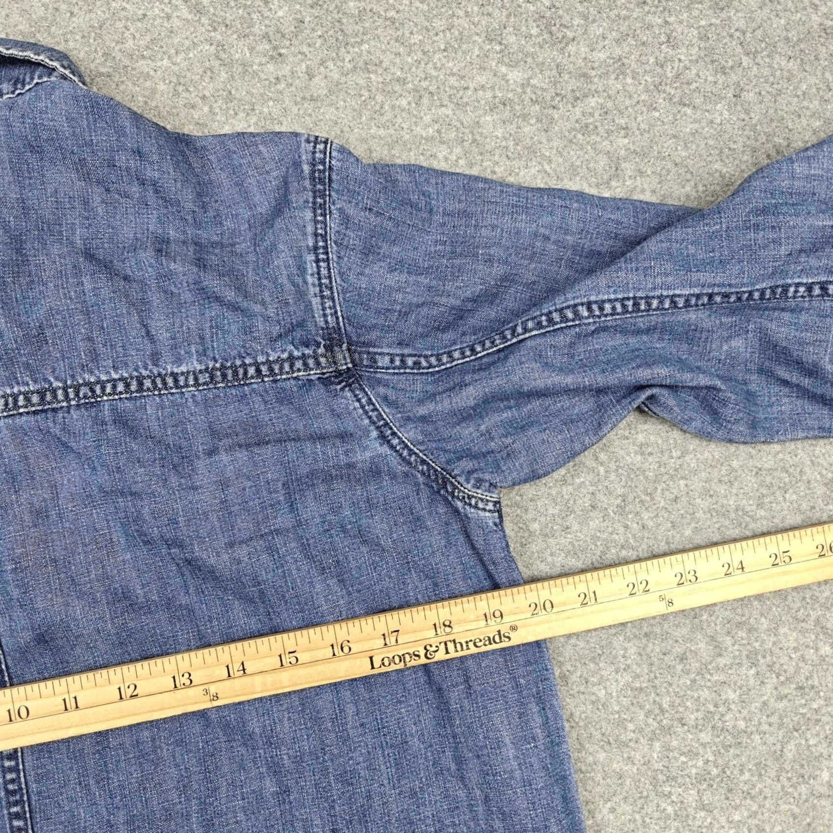 J.McLaughlin VINTAGE J McLaughlin Jacket Womens Small Blue Linen Chambray Button Front Pockets Size S / US 4 / IT 40 - 7 Thumbnail