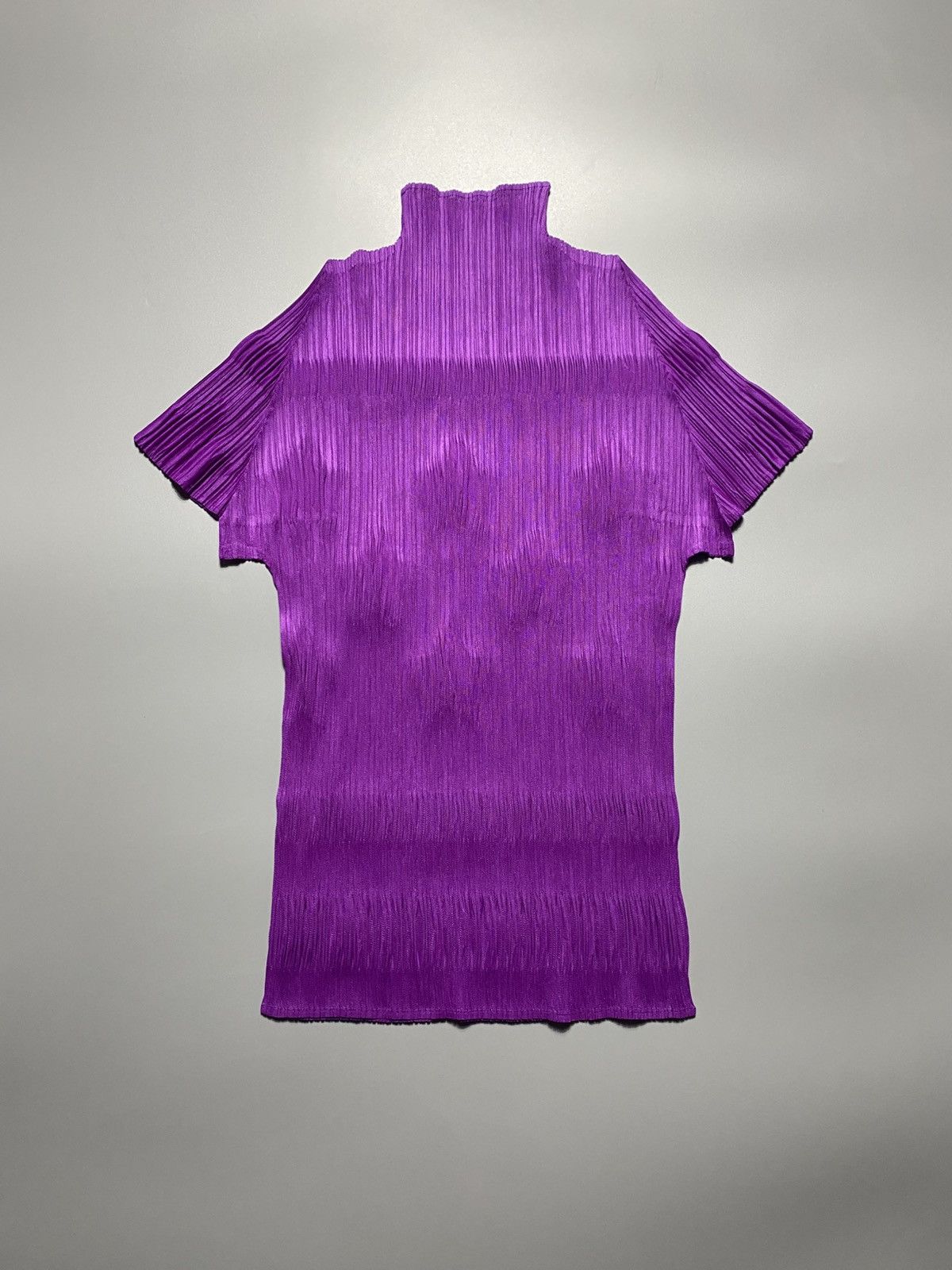 Pleats Please Issey Miyake PLEATS PLEASE STAR EMBOSSED TURTLE NECK Size M / US 6-8 / IT 42-44 - 1 Thumbnail