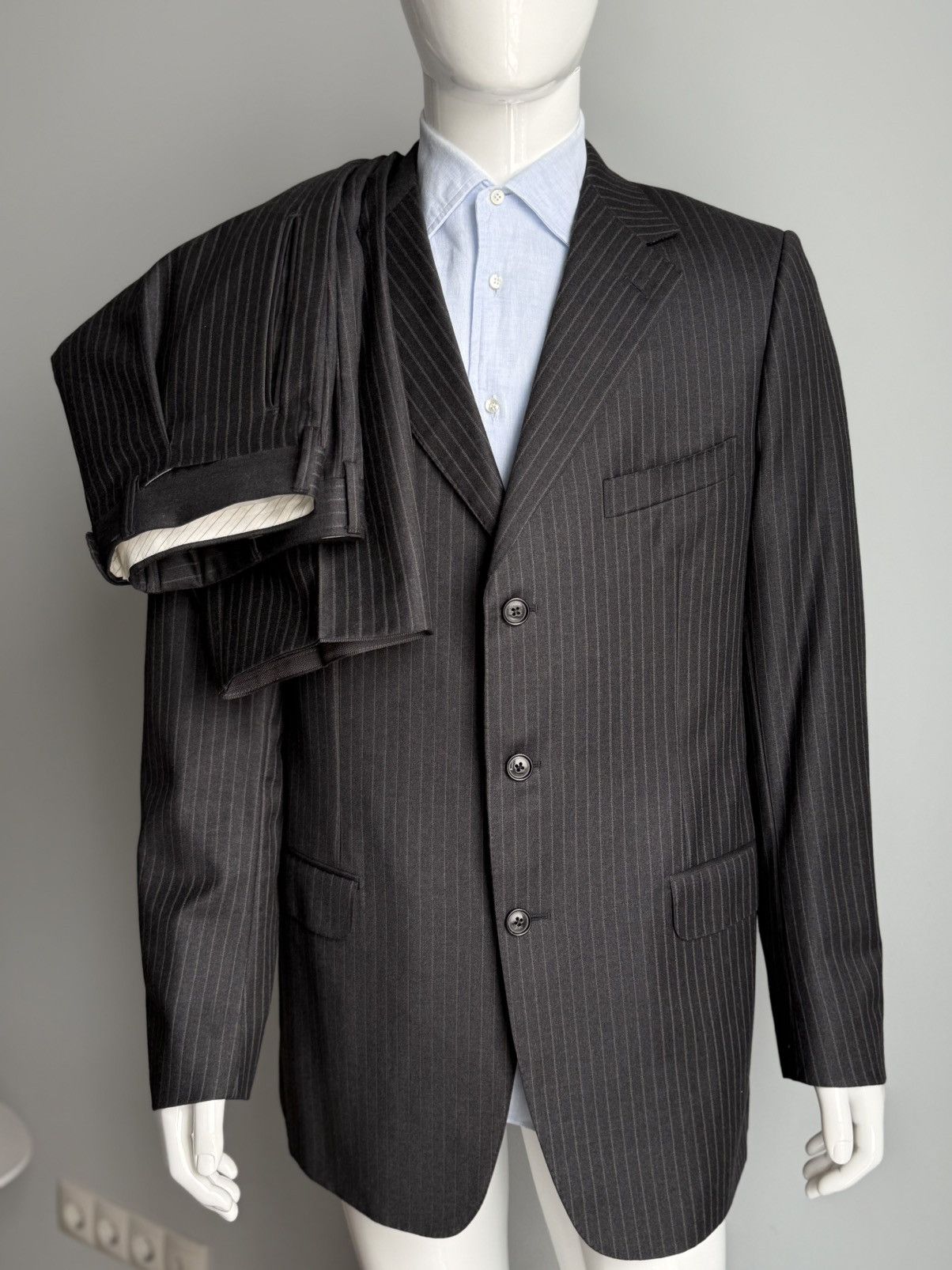 Ermenegildo Zegna Zegna Suit 3 Button Charcoal Pinstripe Wool Classic Fit Size 52L - 2 Thumbnail