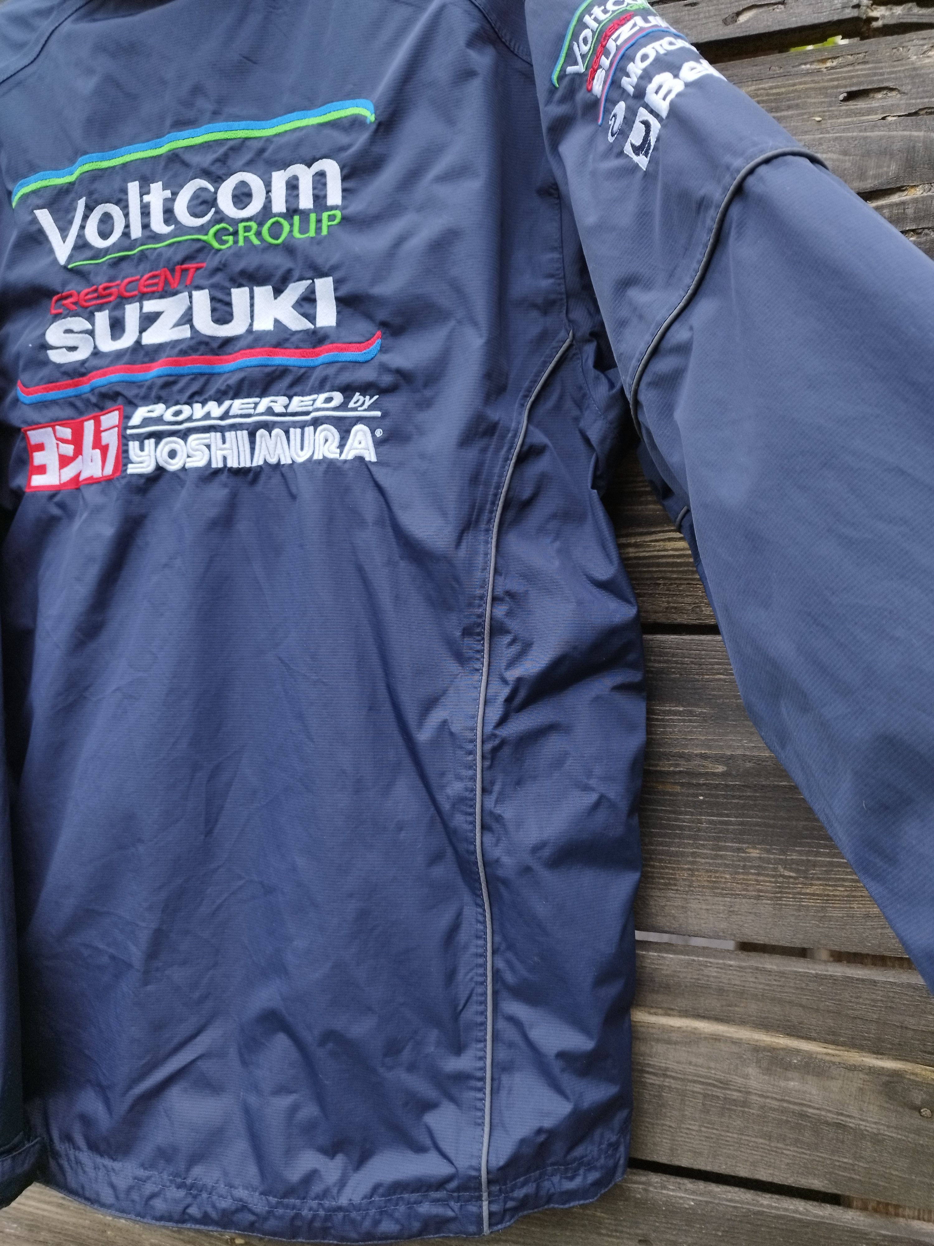 Other Suzuki Racing Jacket Voltcom Crescent WSBK Team Yoshimura Size US M / EU 48-50 / 2 - 14 Thumbnail
