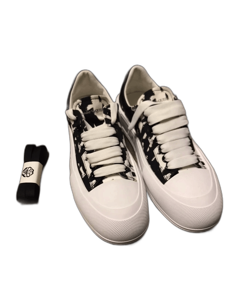 Alexander McQueen Alexander McQueen Casual Sneakers with Graffiti Design Size US 10.5 / EU 43-44 - 1 Thumbnail