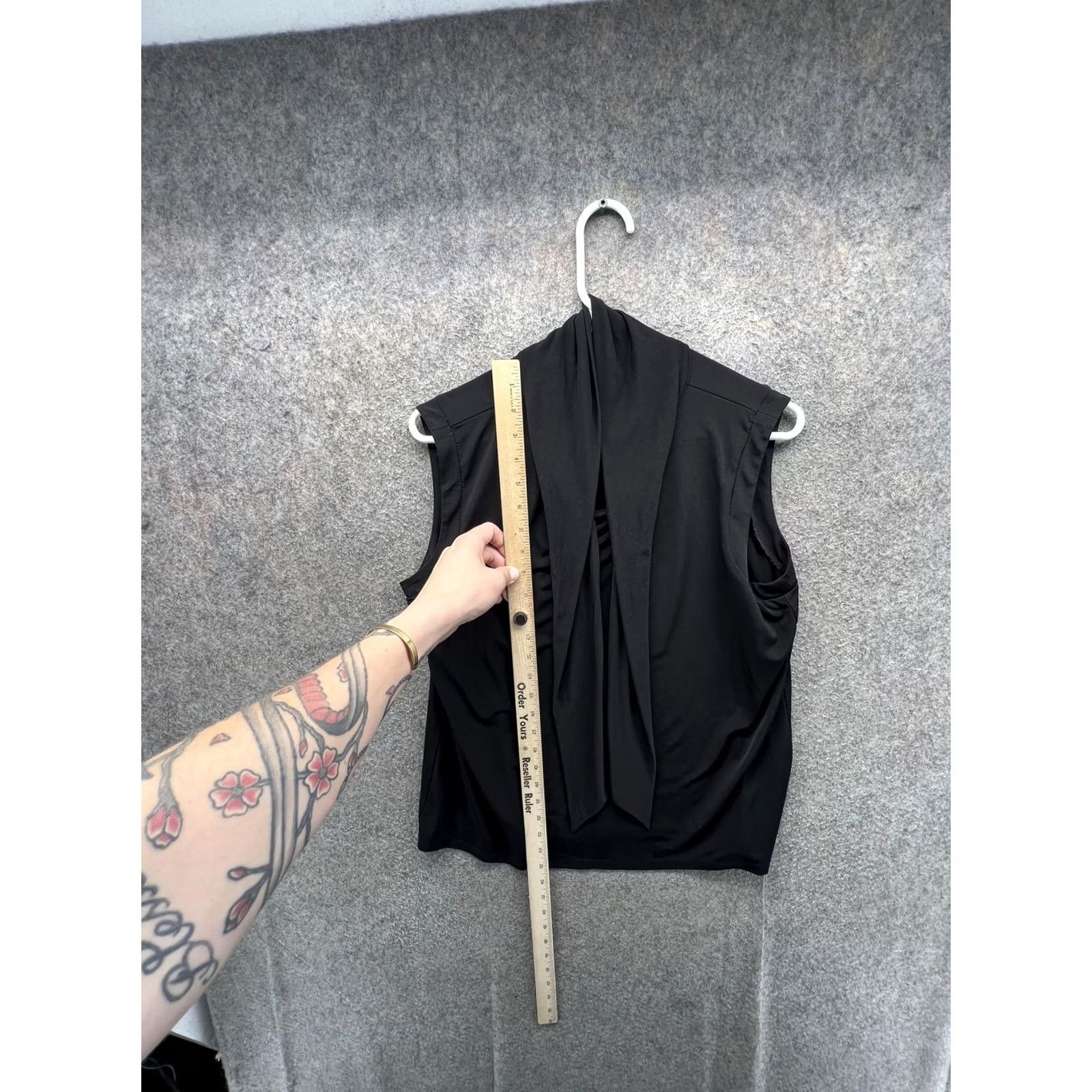 Karl Lagerfeld Karl Lagerfeld Paris Blouse Womens Large Black V-Neck Tie Sleeveless Top Dressy Shirt Size L / US 10 / IT 46 - 2 Thumbnail