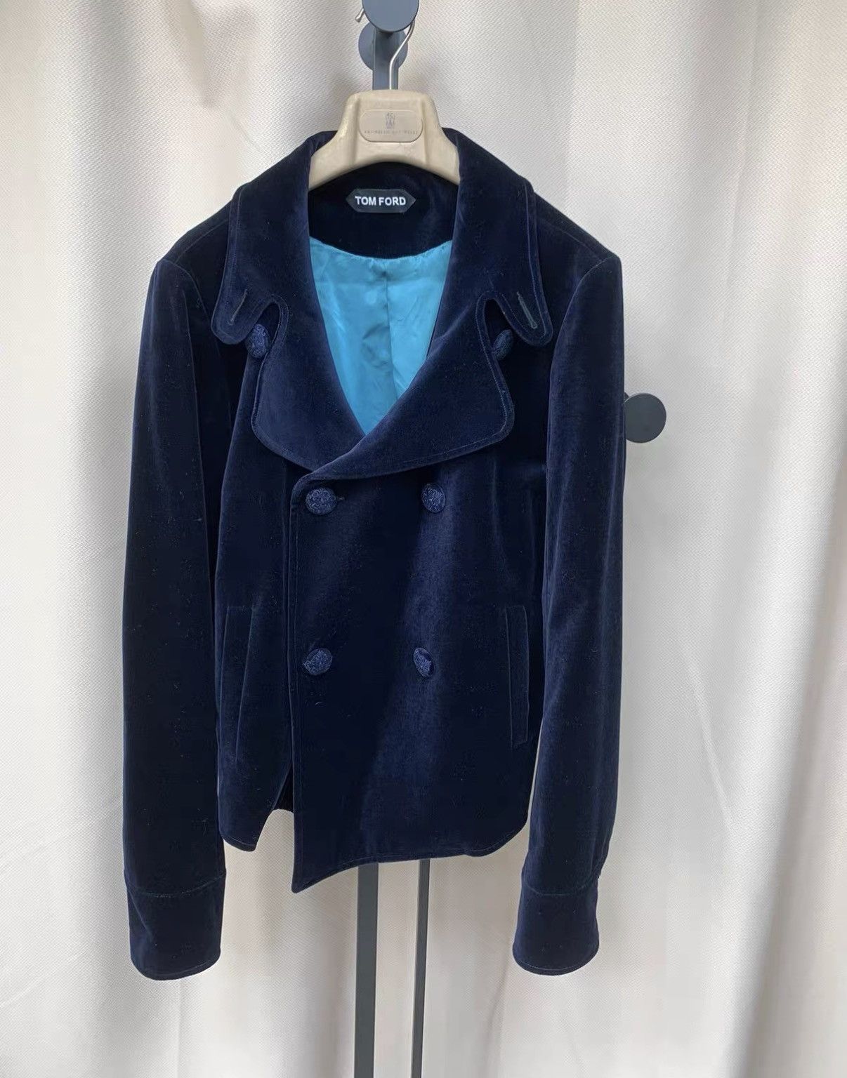 Tom Ford TOM FORD Dark Blue Velvet Jacket with Sky Blue Satin Lining Size US M / EU 48-50 / 2 - 1 Thumbnail