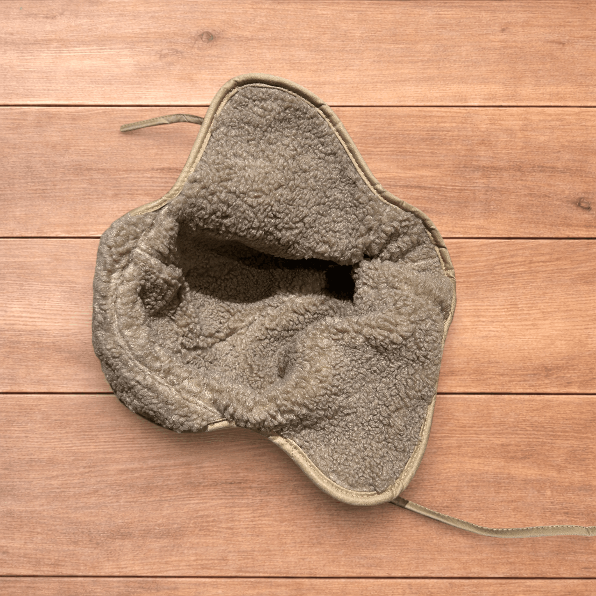 Japanese Brand Russian Trapper Korean padded fluffy hat cap in khaki/brown. Size ONE SIZE - 6 Thumbnail