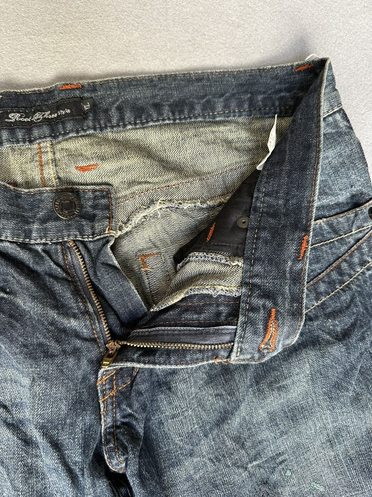 Japanese Brand FLARE Root Three Distressed Splatter Denim Size US 34 / EU 50 - 7 Thumbnail