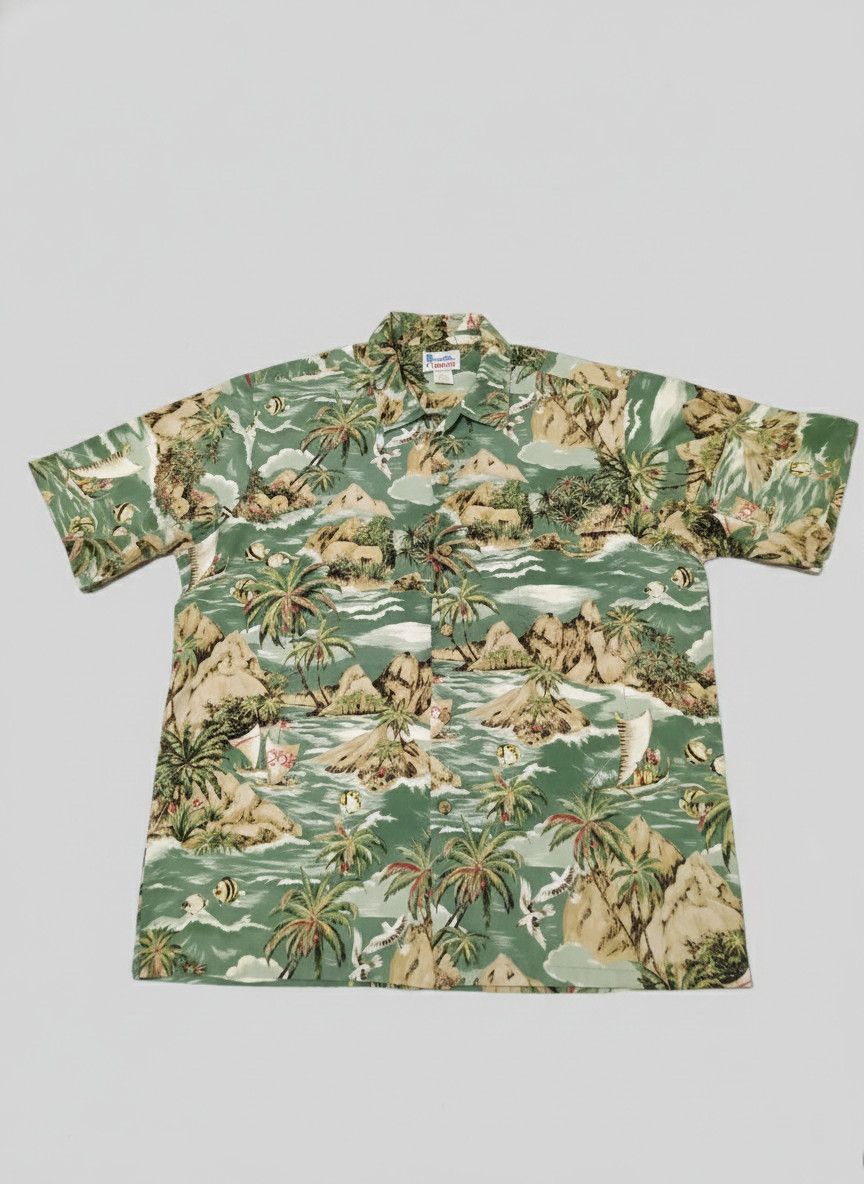 Vintage Vintage Made In Hawaii All-Over Print Aloha Shirt Size US XL / EU 56 / 4 - 8 Thumbnail