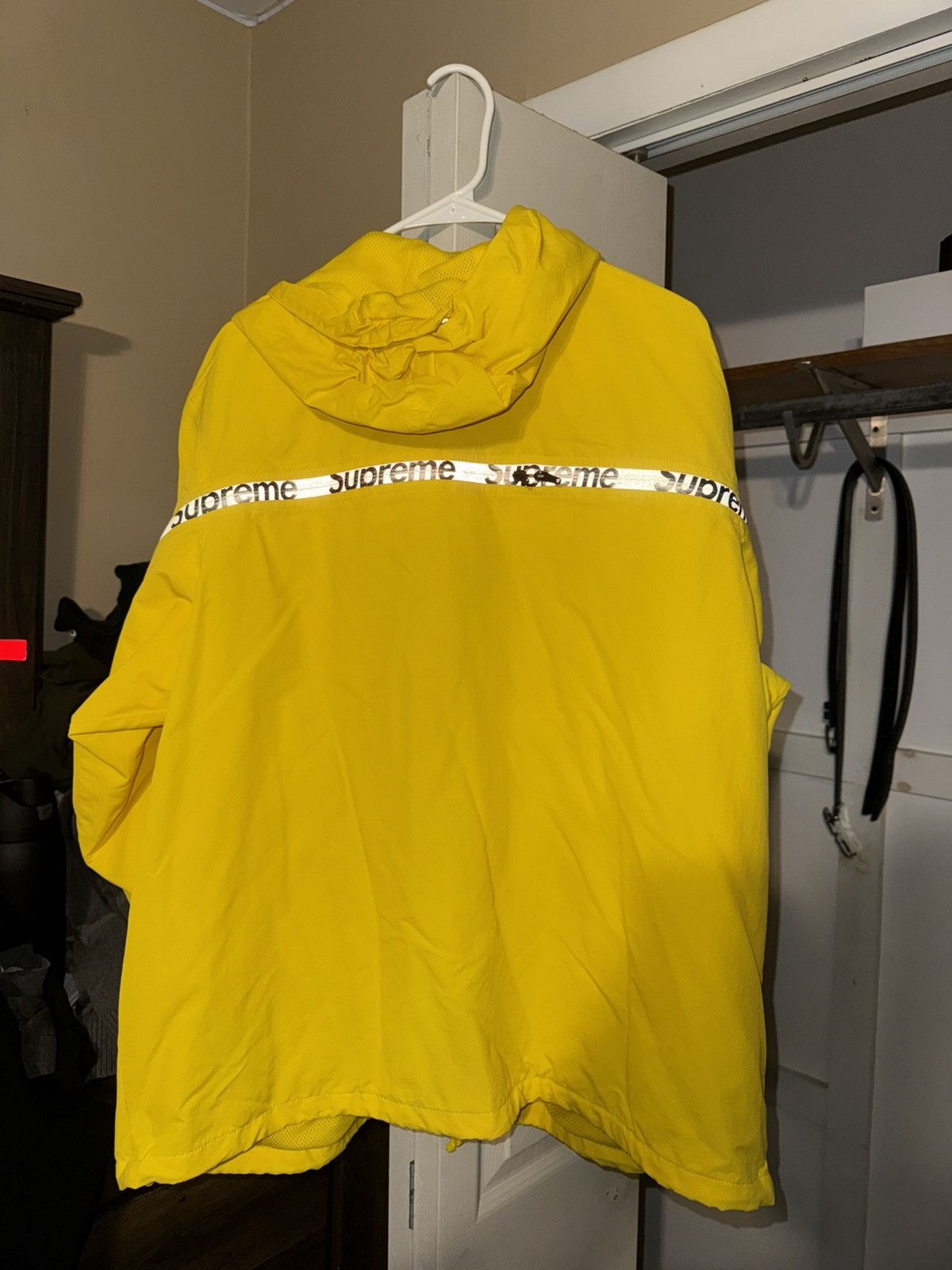 Supreme Supreme Yellow Taped Seam Jacket (XL) Size US XL / EU 56 / 4 - 4 Thumbnail
