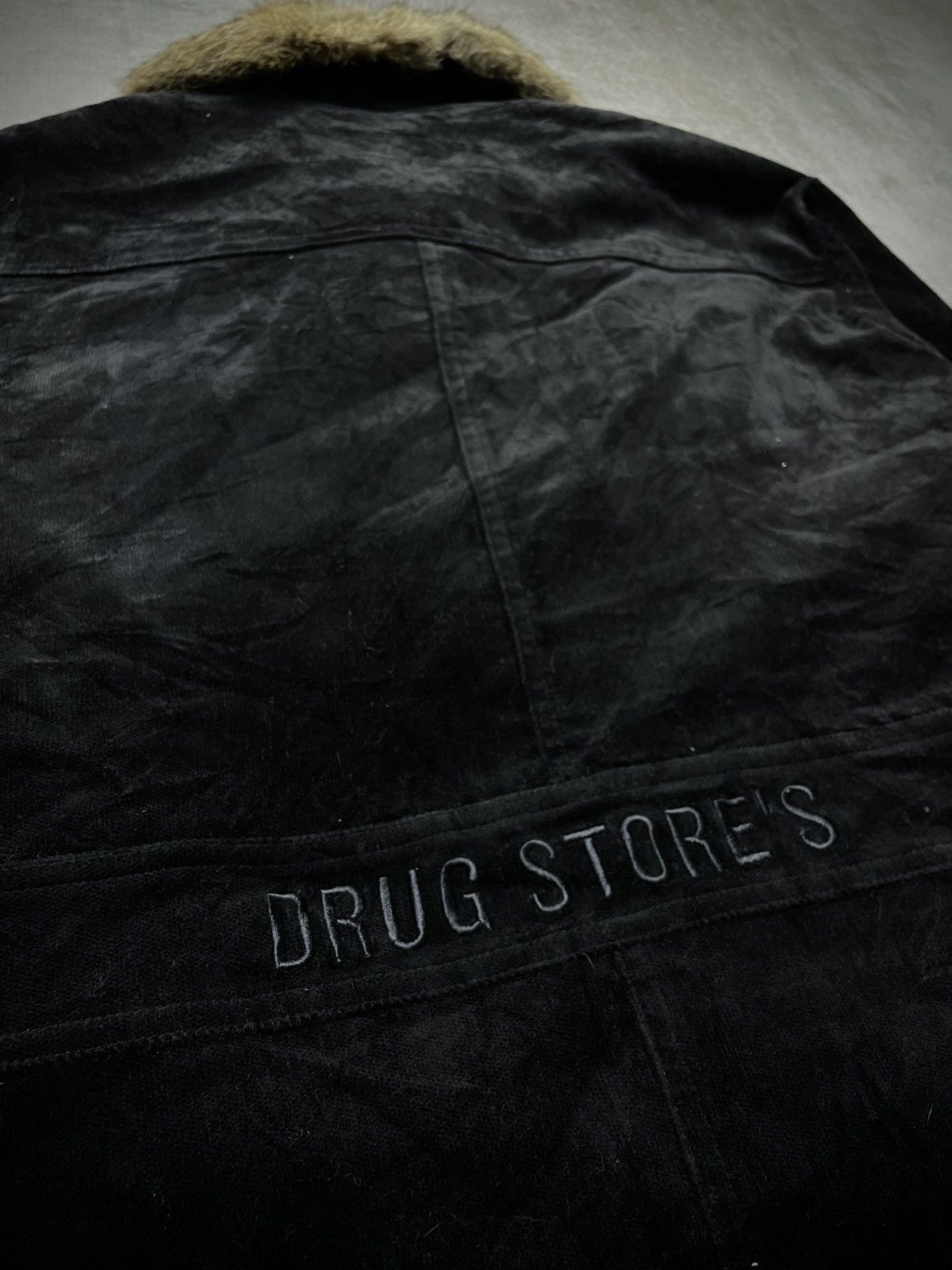 If Six Was Nine 2000’s Drug Store’s - Vkei Style Button Trim Fur Jacket Size US L / EU 52-54 / 3 - 15 Thumbnail