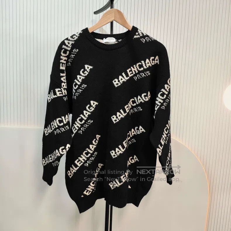 Balenciaga Balenciaga Full Print Logo Letter Black Sweater Size XS / US 0-2 / IT 36-38 - 1 Thumbnail