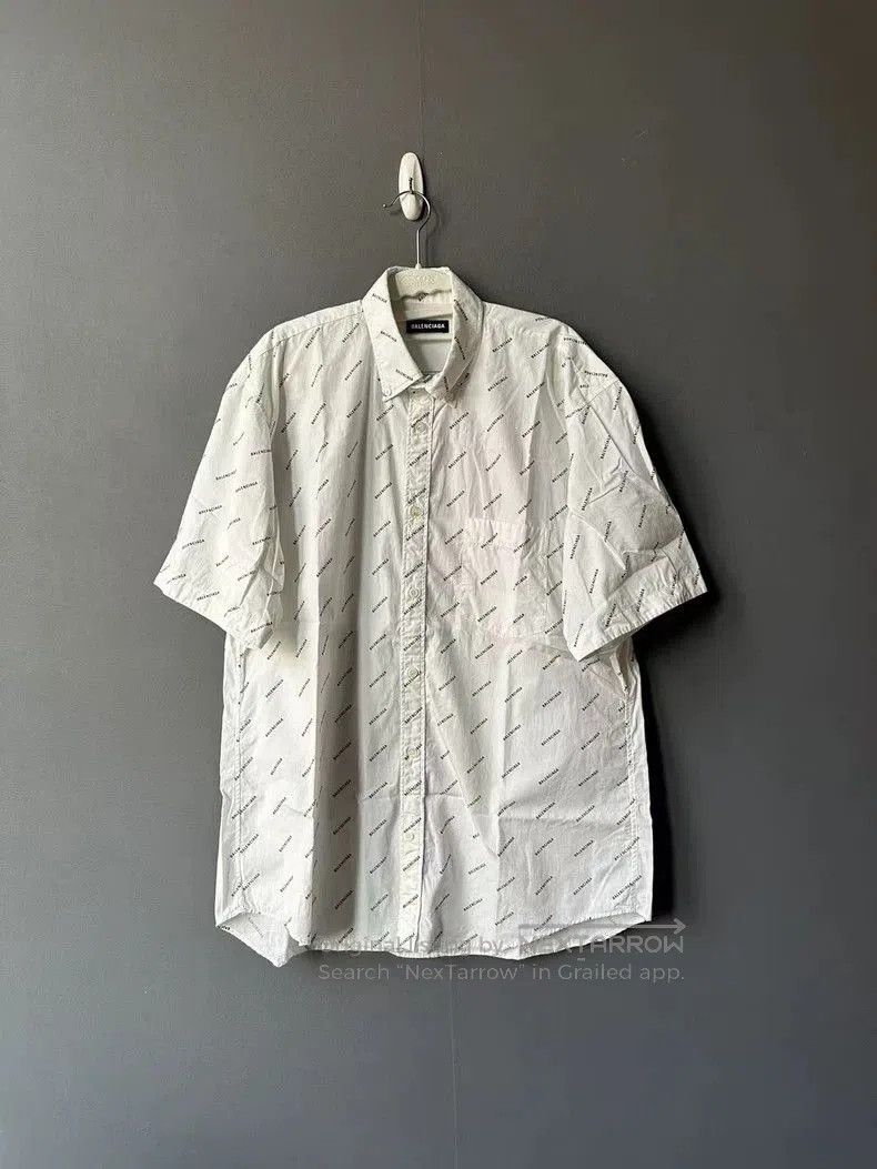 Balenciaga Balenciaga Short Sleeve Shirt. Size US S / EU 44-46 / 1 - 1 Thumbnail