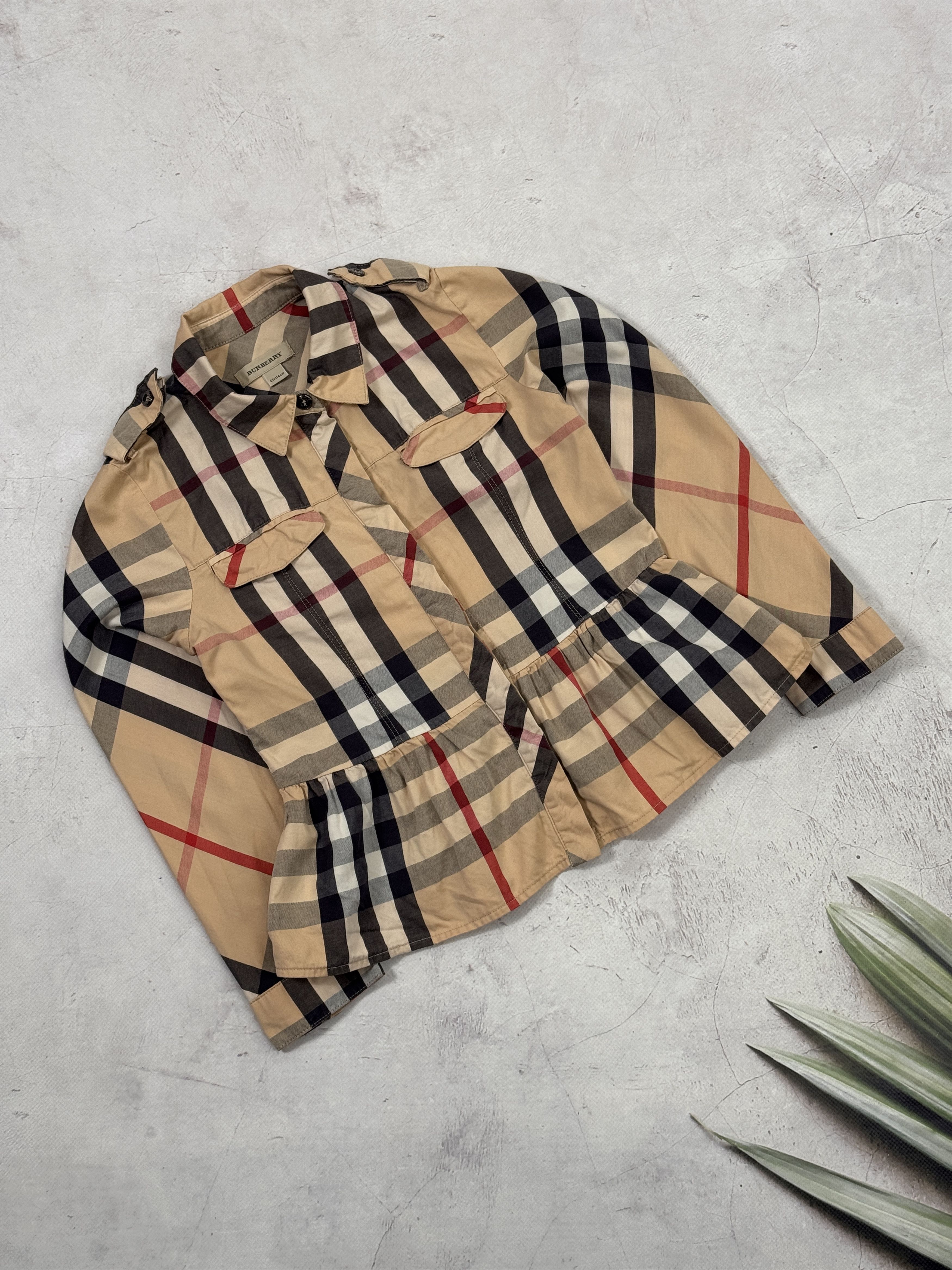 Burberry Burberry Shirt Nova Check Pattern Long Sleeve Girls Kids Size US XXS / EU 40 - 4 Thumbnail